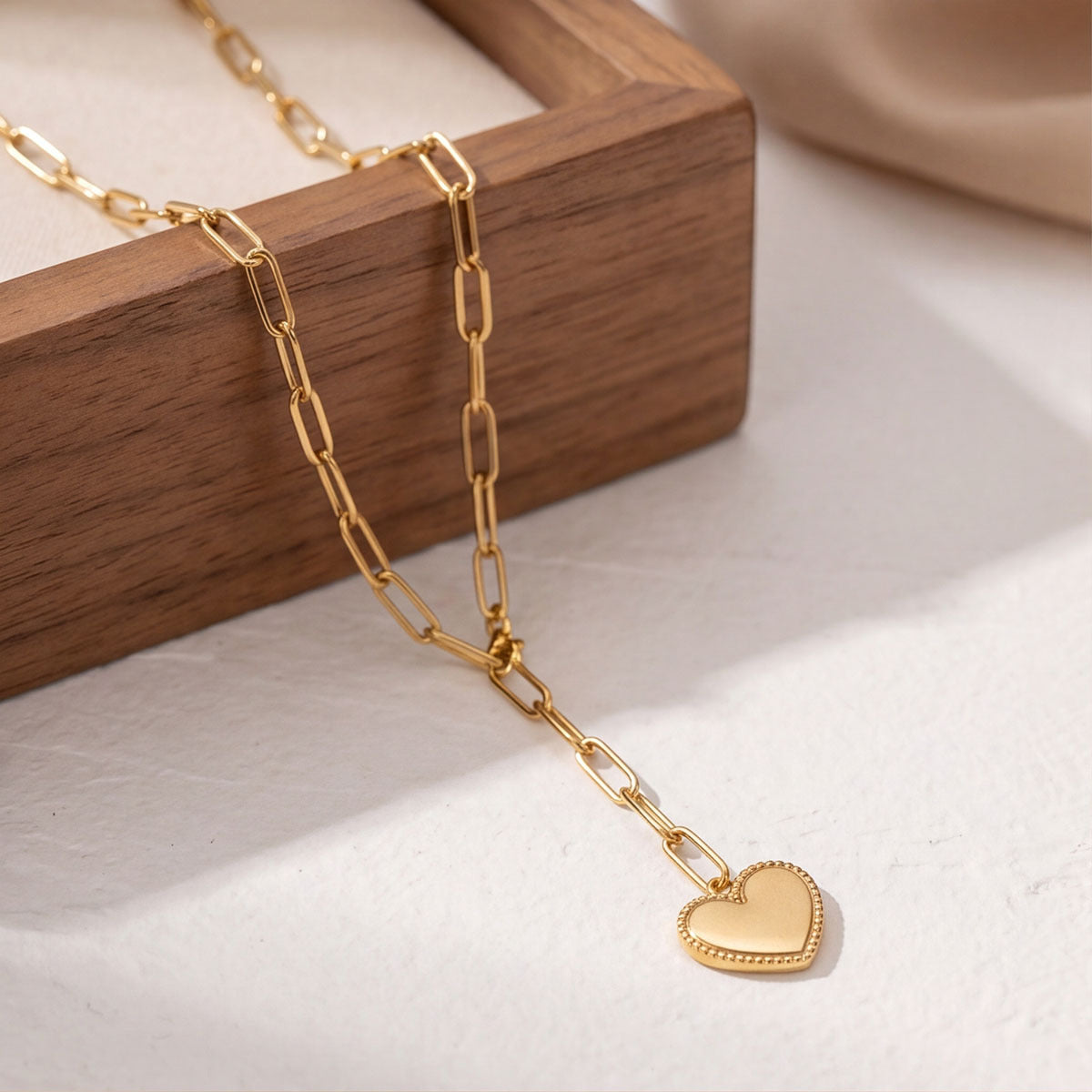 Heart Shape Necklace For Women With Titanium Steel Cable Chain And Titanium Steel Pendant In Gold