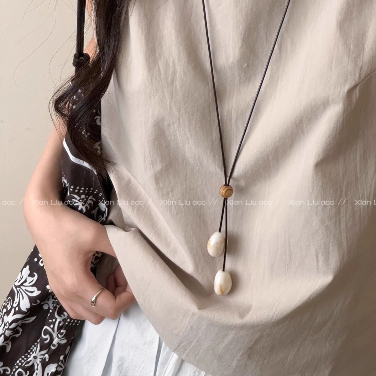 Ocean Silver Bohemian Sweater Chain Necklace For Women With Leather Rope Chain And Alloy Pendant