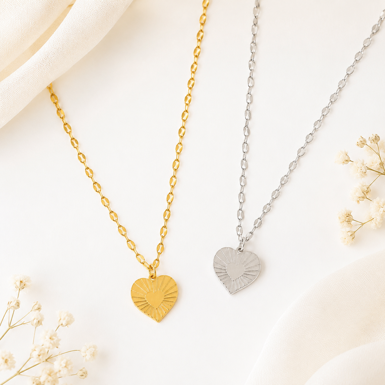 Romantic Heart Shape Pendant Necklace For Women In Gold With Waterproof Non Tarnish 201 Stainless Steel Featuring Lip Chain