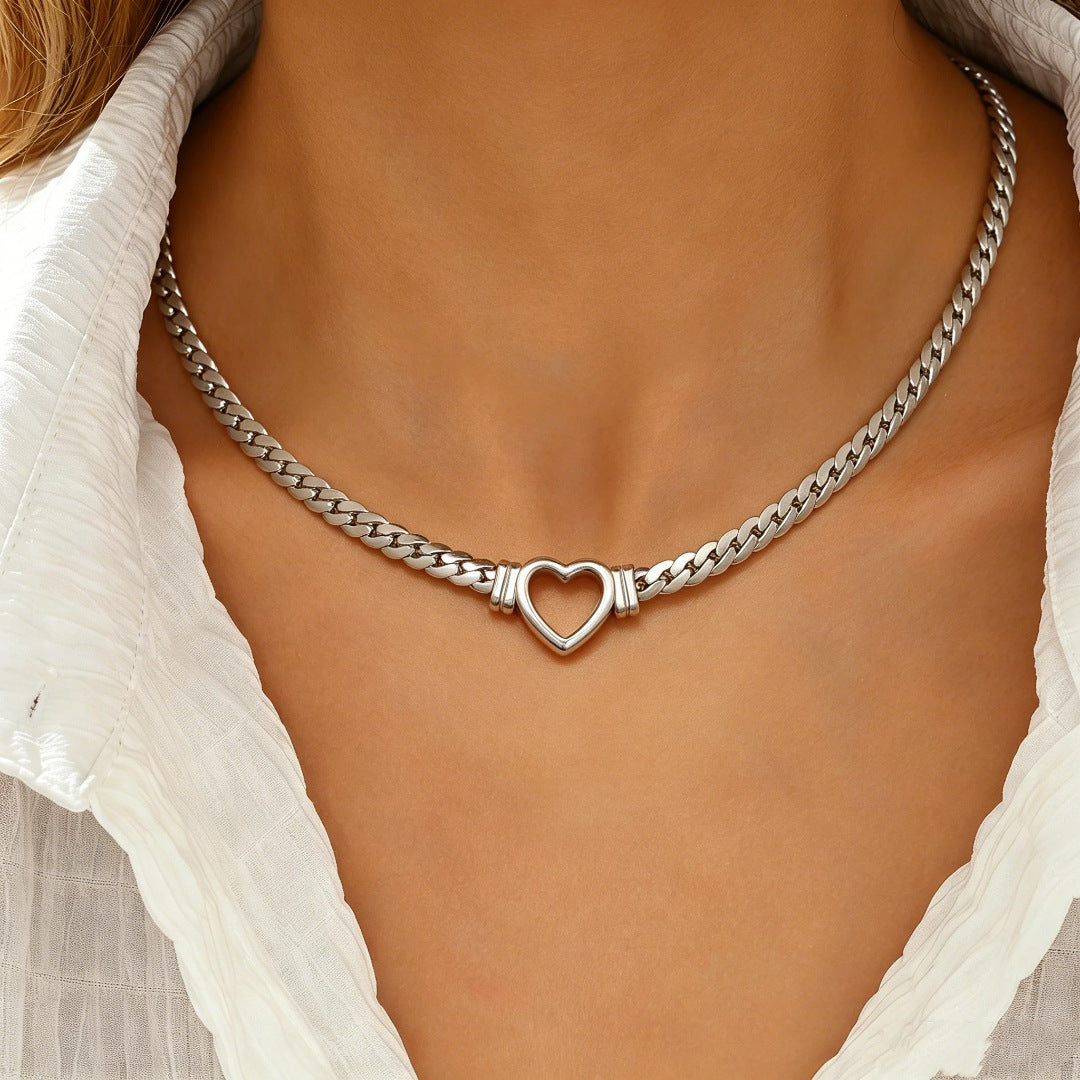 Heart Shape Necklace For Women With 304 Stainless Steel Chain And Copper Pendant Inlaid With Zircon