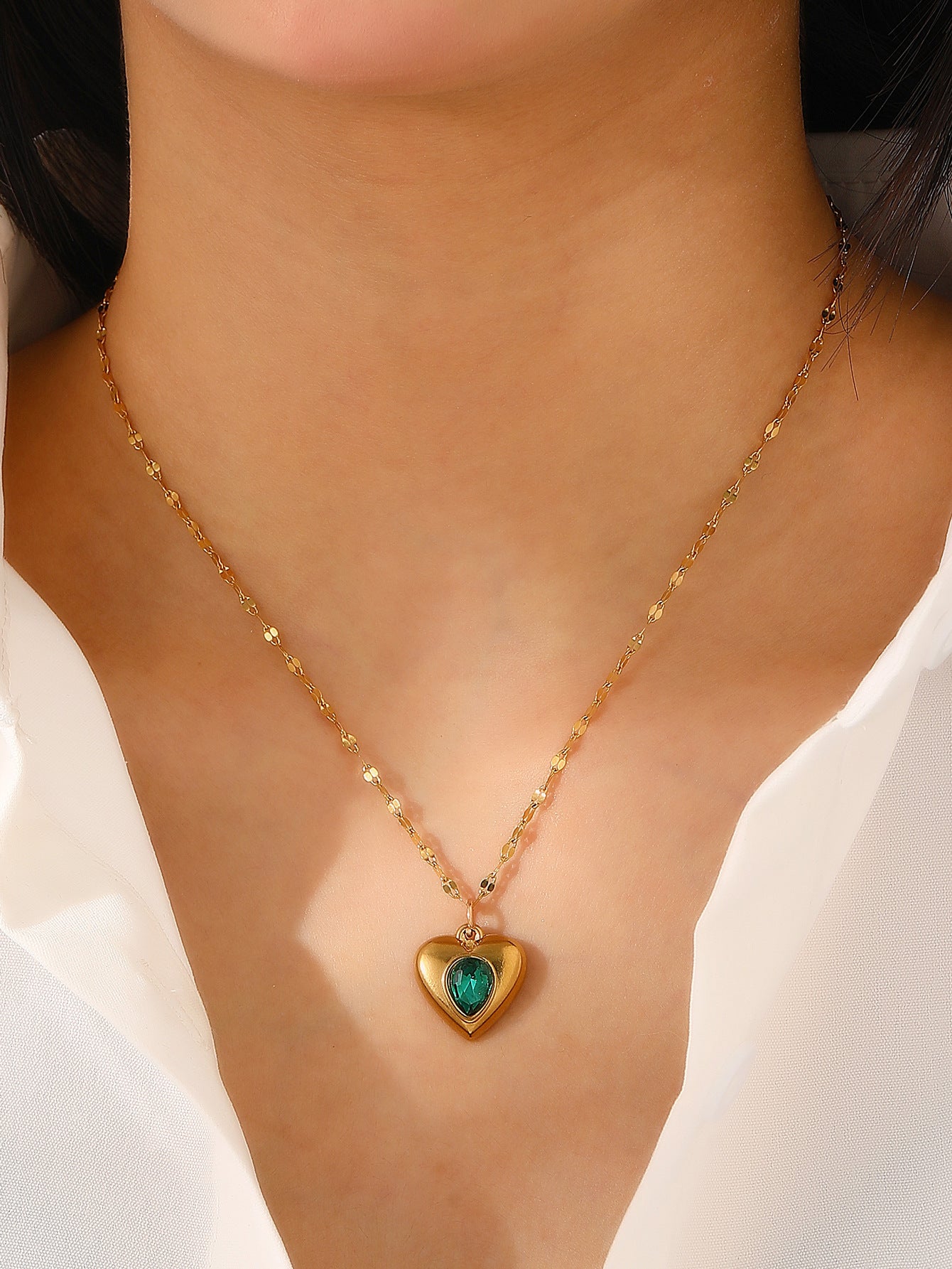 Heart Shape Necklace For Women With 304 Stainless Steel Chain And Copper Pendant Inlaid With Zircon
