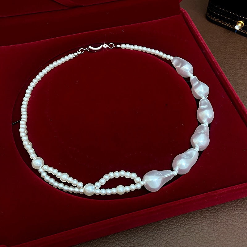 Handmade Baroque Style White Imitation Pearl Necklace For Women With Beaded Chain