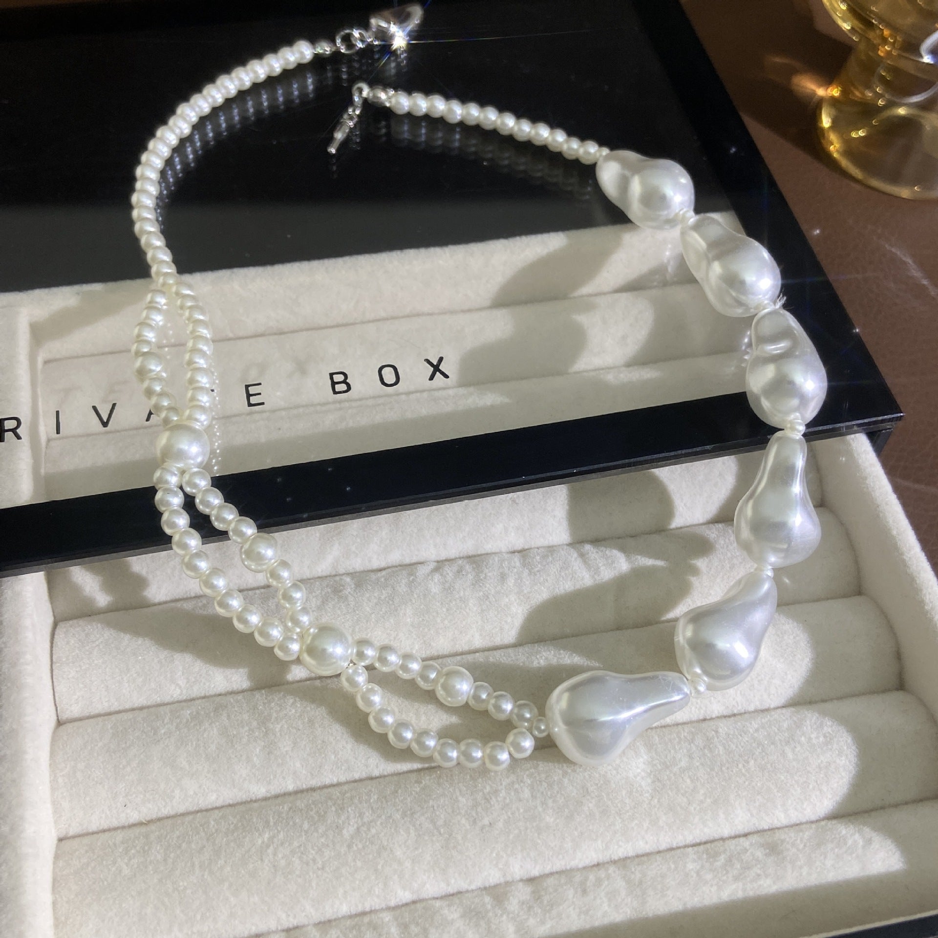 Handmade Baroque Style White Imitation Pearl Necklace For Women With Beaded Chain