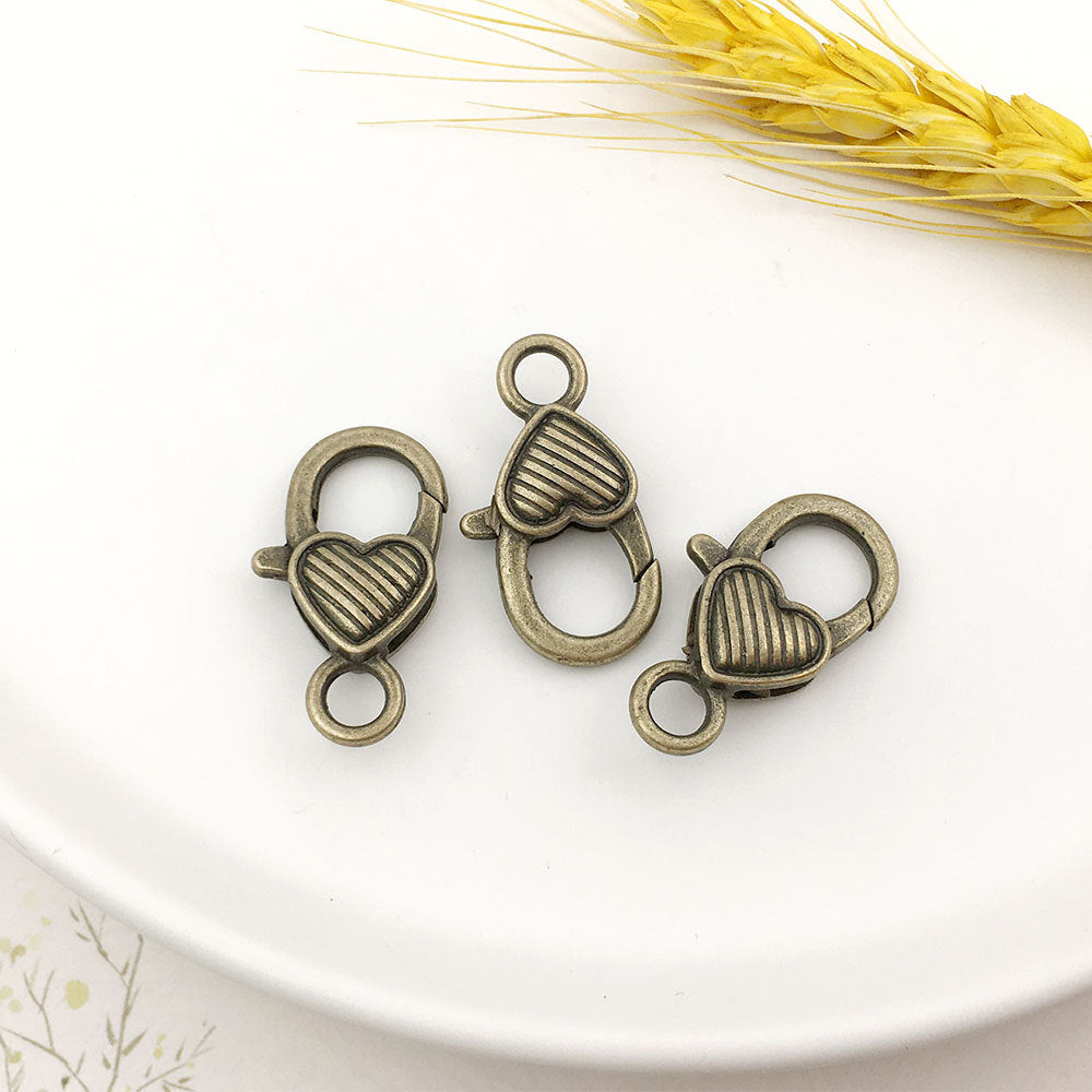 Heart Shape Alloy Jewelry Accessory With Electroplated Finish And Gold Lobster Trigger Clasp Closure In Sweet Style