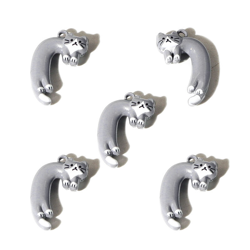 Cat Pendant Made Of Zinc Featuring Spray Paint Craft In Grey Cartoon Style Jewelry Accessories