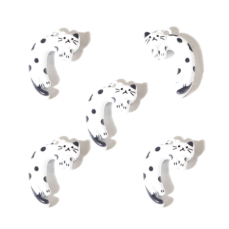 Cat Pendant Made Of Zinc Featuring Spray Paint Craft In Grey Cartoon Style Jewelry Accessories