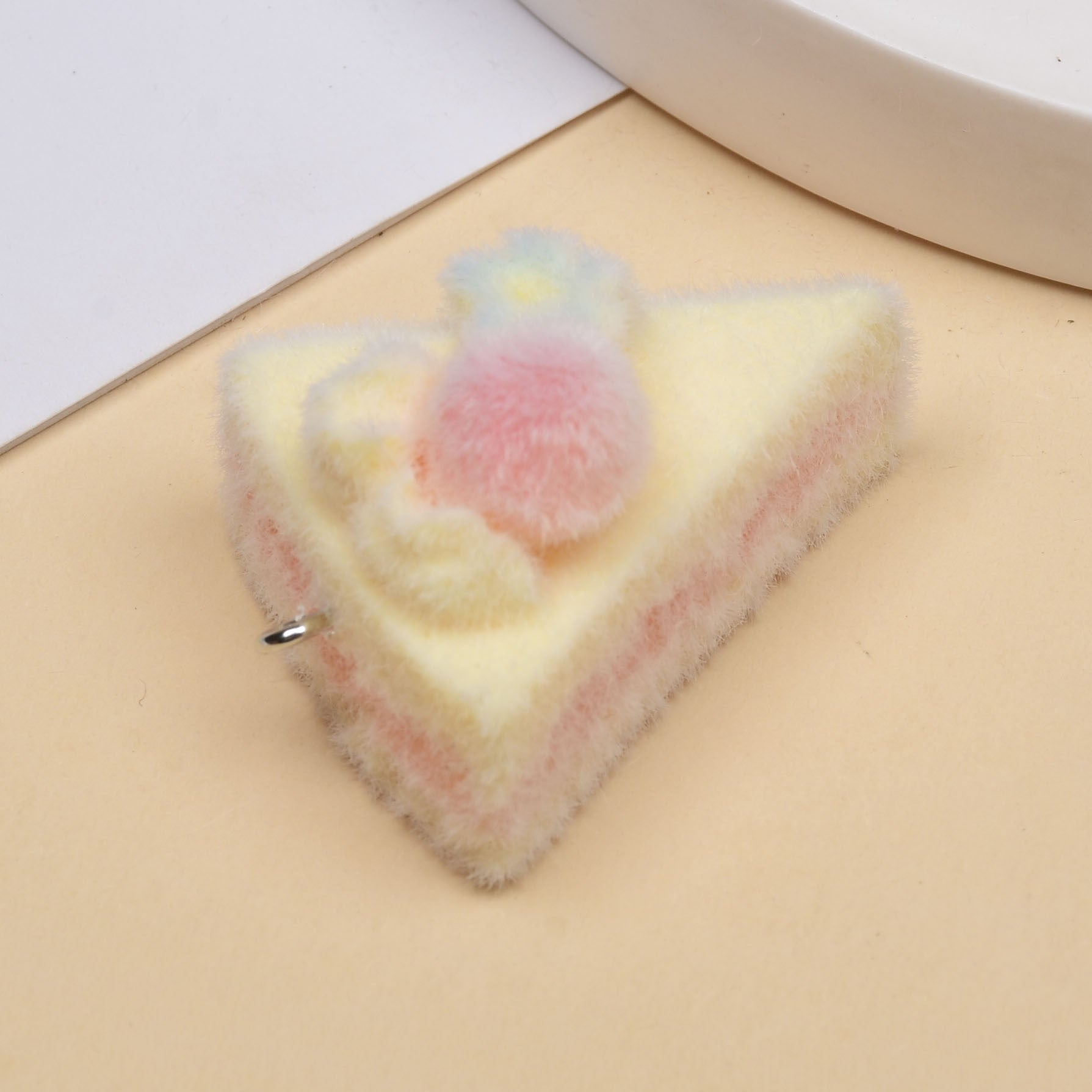 Cute Cake Pendant Featuring Flocking Craftsmanship, Jewelry Accessories In Colour