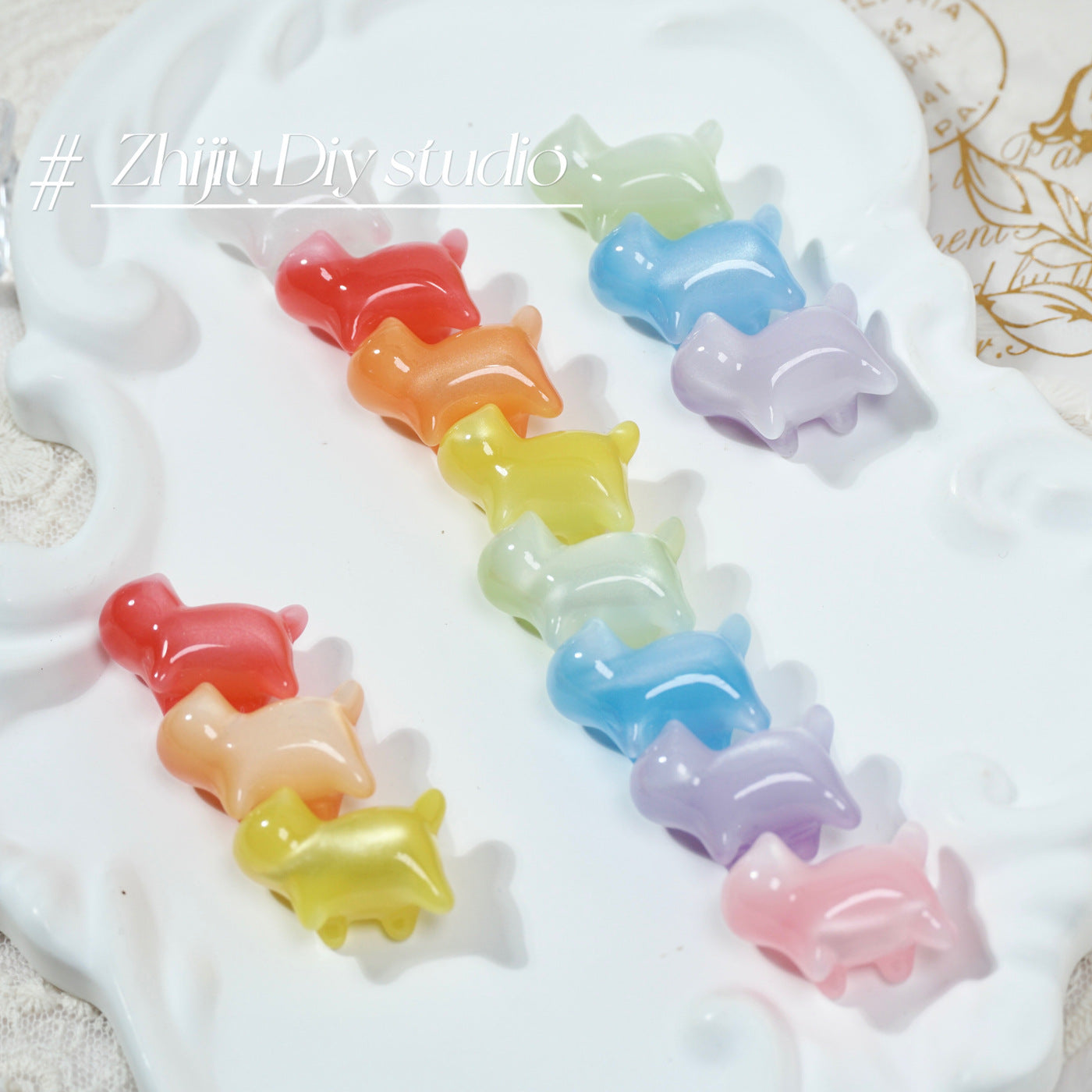 Cute Multicolor Cat Resin Beads For Jewelry Making Featuring Carving Craftsmanship
