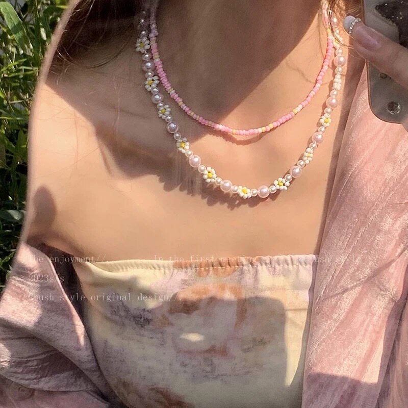 Daisy Double Layer Necklaces For Women With Beading Craft And Beaded Chain In Colour, Pastoral Style