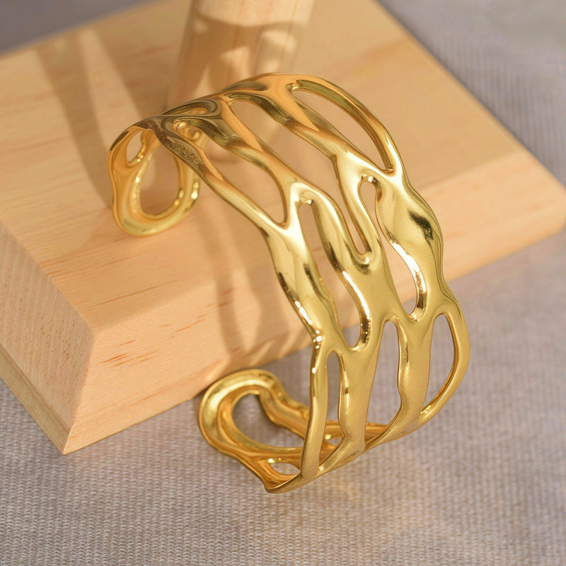 Geometric Electroplated Bangle For Women In 304 Stainless Steel With Golden Plated 0.03µm Coating