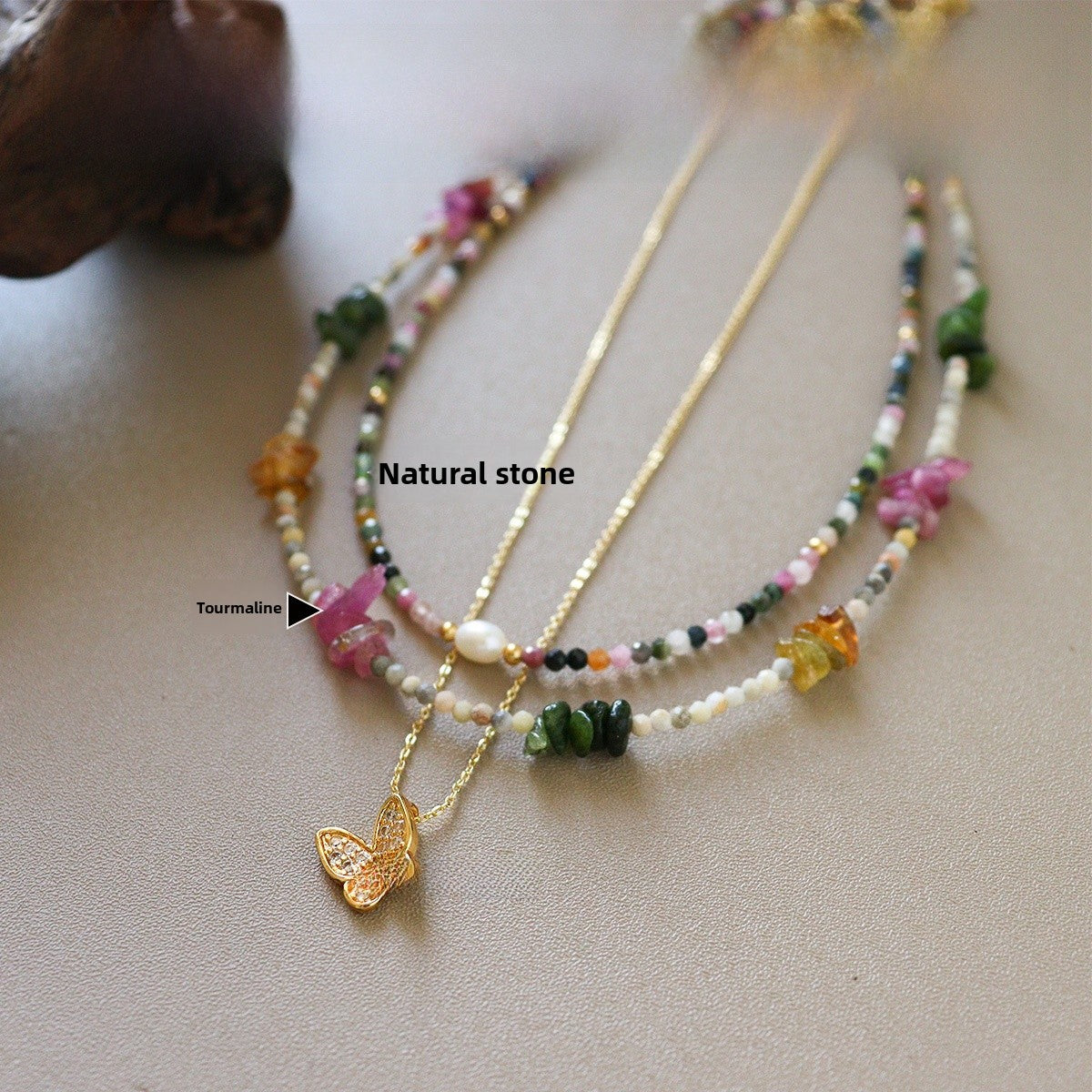 Geometric Beading Necklace For Women With Copper Pendant And Beaded Chain In Colour