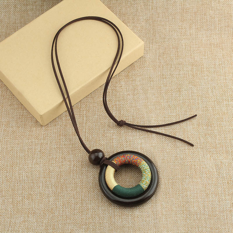 Handmade Vintage Style Multicolor Wood Circle Pendant Necklace For Women With Twisted Rope Chain