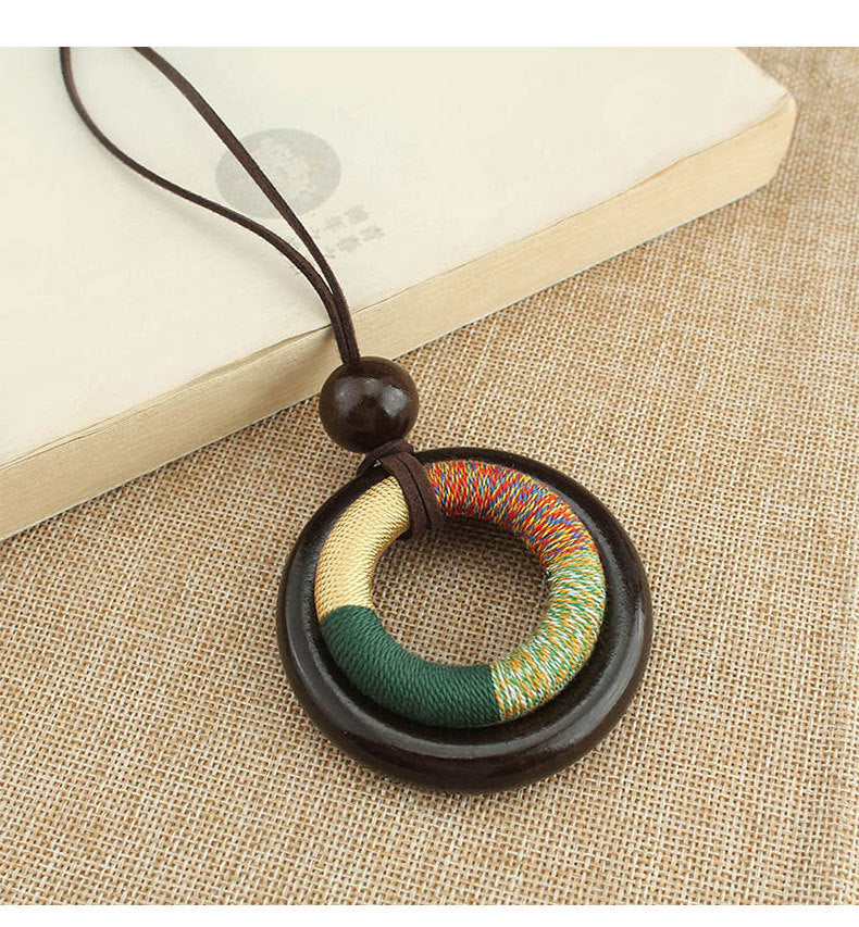 Handmade Vintage Style Multicolor Wood Circle Pendant Necklace For Women With Twisted Rope Chain