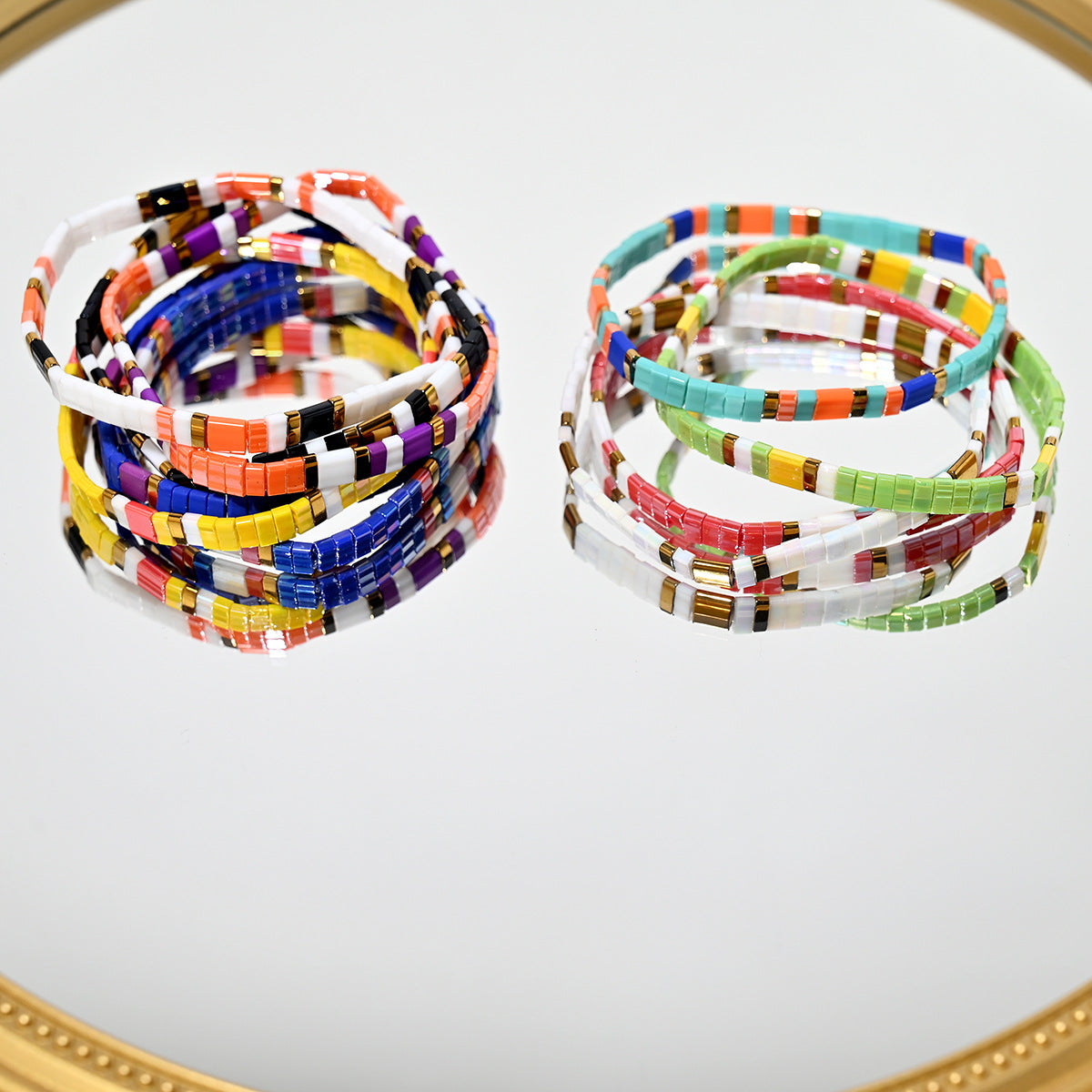 Ethnic Style Quadrilateral Beaded Bracelet For Women In Glass Color Featuring Glass Inlay Material