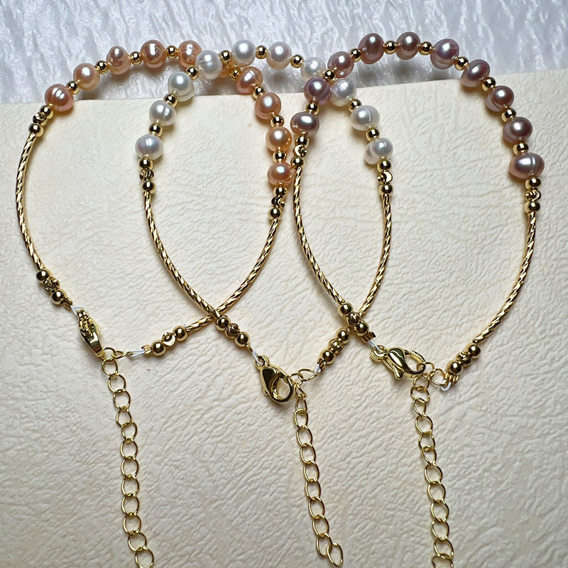 Freshwater Pearl Bracelet For Women With 5-6mm White Pearls Featuring Beading Craft