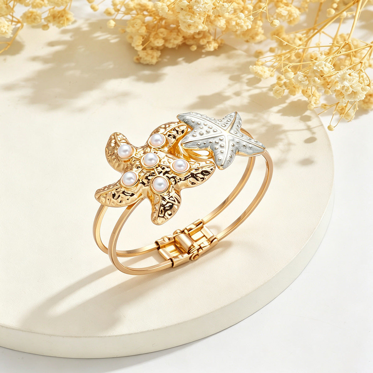 Exaggerated Starfish Enamel Bangle For Women In Gold Alloy With Imitation Pearl Inlay