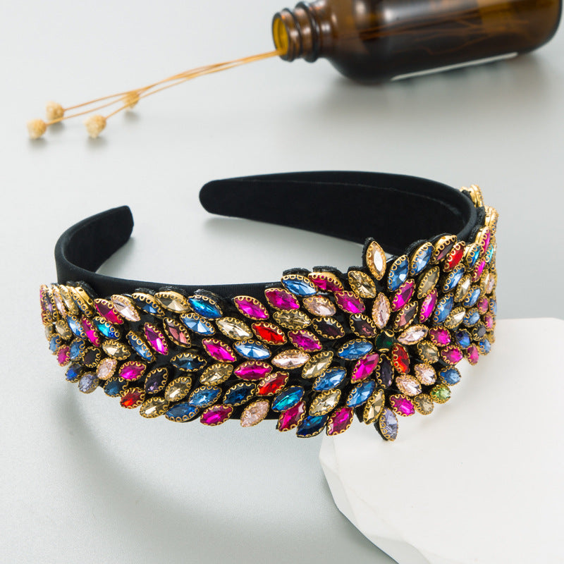 Baroque Style Round Jewelry Headband For Women With Green Glass Inlay