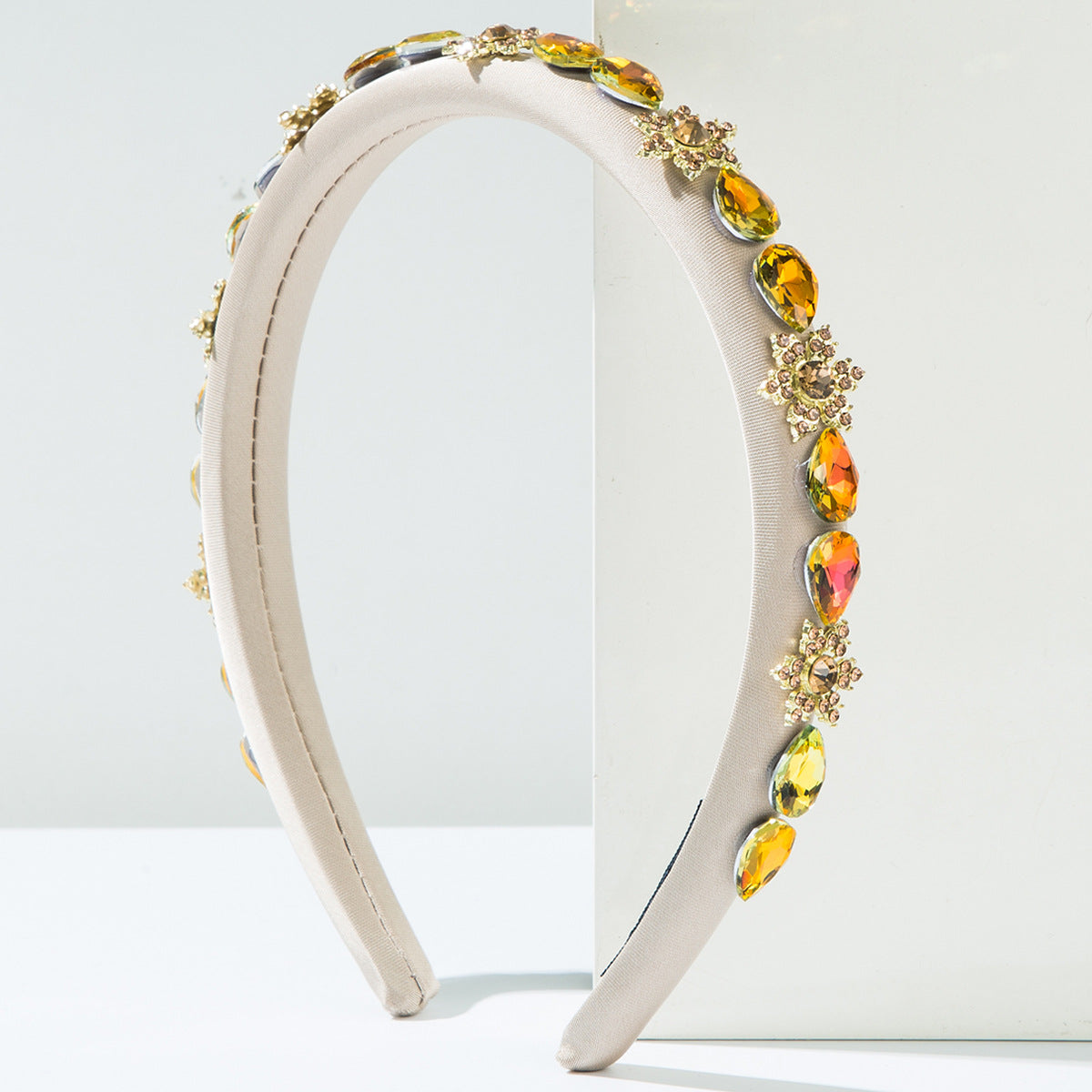 New Style Flowers Jewelry Headband For Women With Purple Rhinestones Embellishment