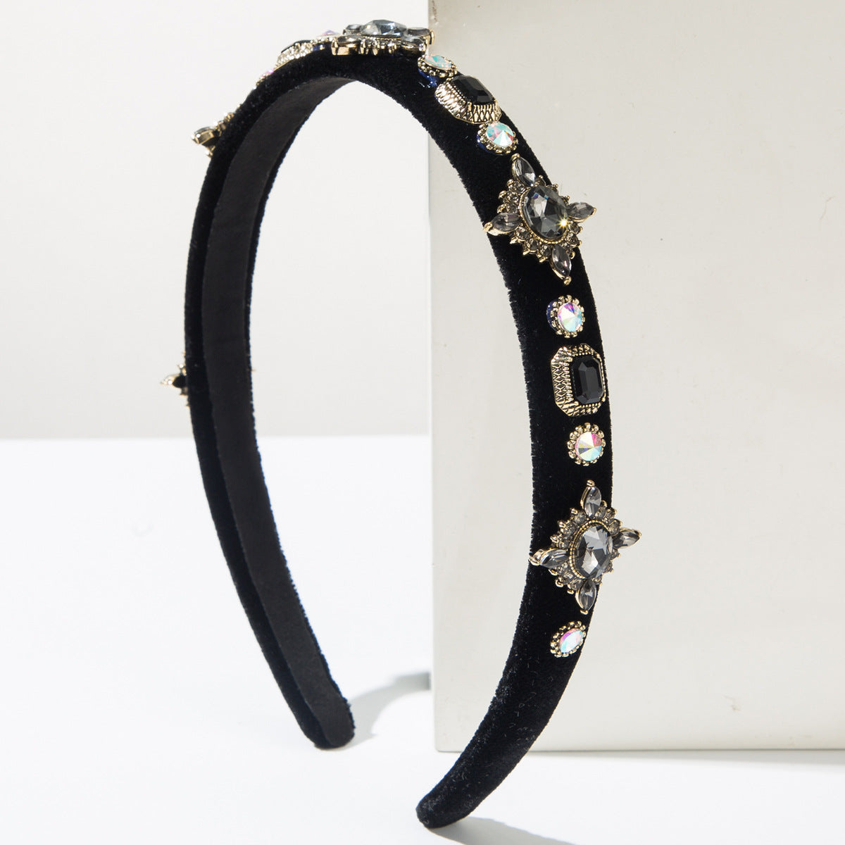 Geometric Baroque Style Jewelry Headband For Women With Rhinestones In Dyed Black