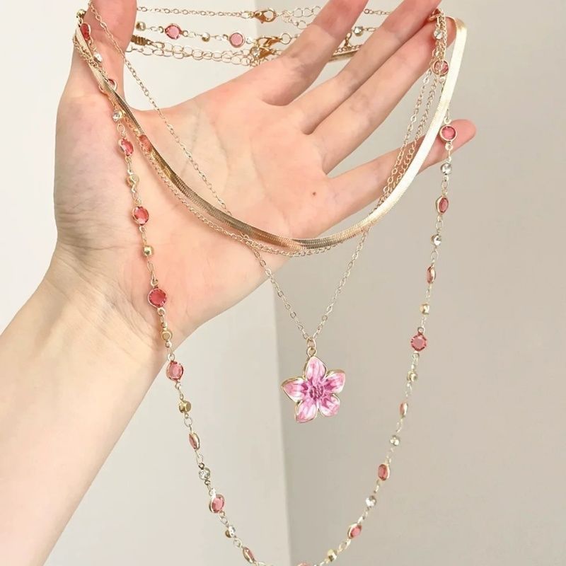 Natural Pink Flowers Necklace For Women With Electroplated Finish And Alloy Pendant In Acrylic Material