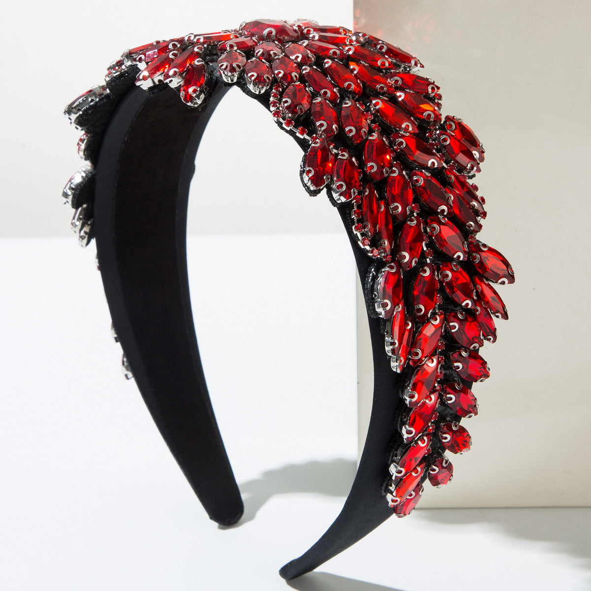 Round Baroque Style Jewelry Headband For Women In Dyed Black Featuring Glass And Rhinestones