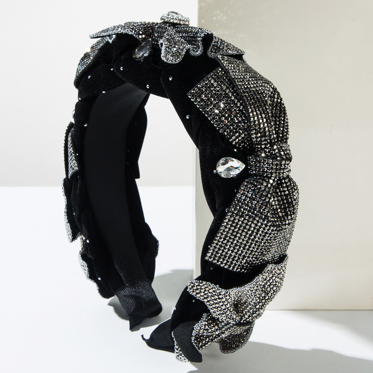 New Style Bow Tie Jewelry Headband For Women In White Alloy With Rhinestones