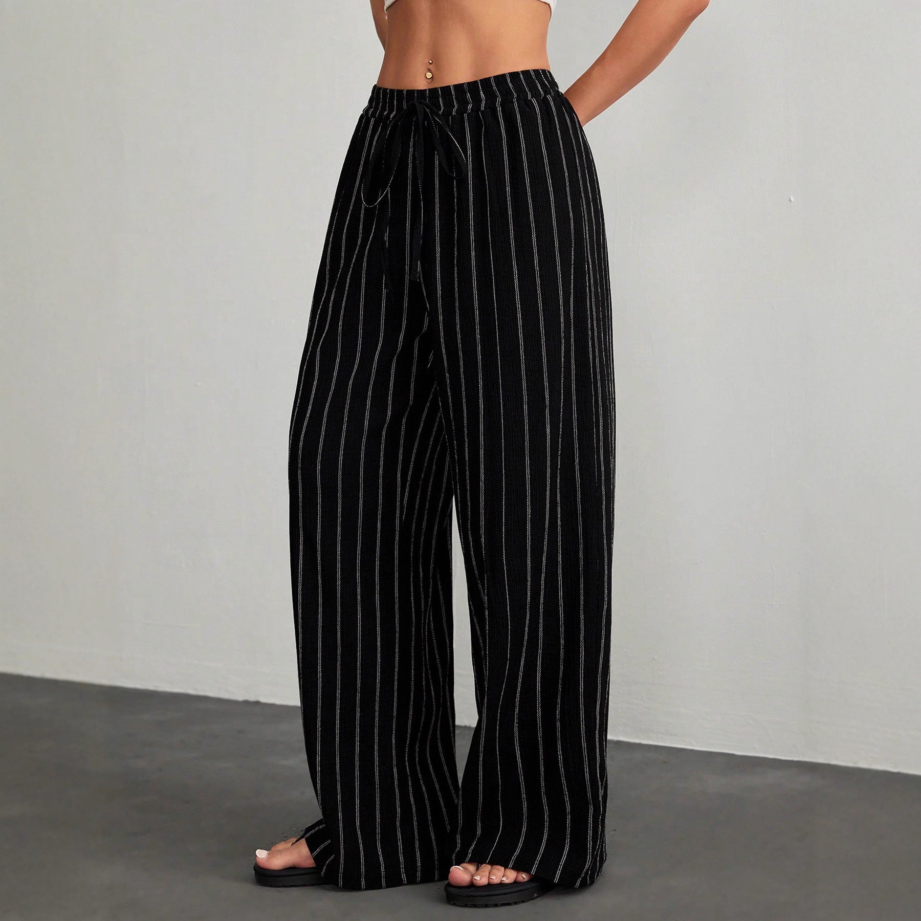 Casual Stripe Wide Leg Pants With Elastic Waist In Full Length, Made From Comfortable Polyester Fabric