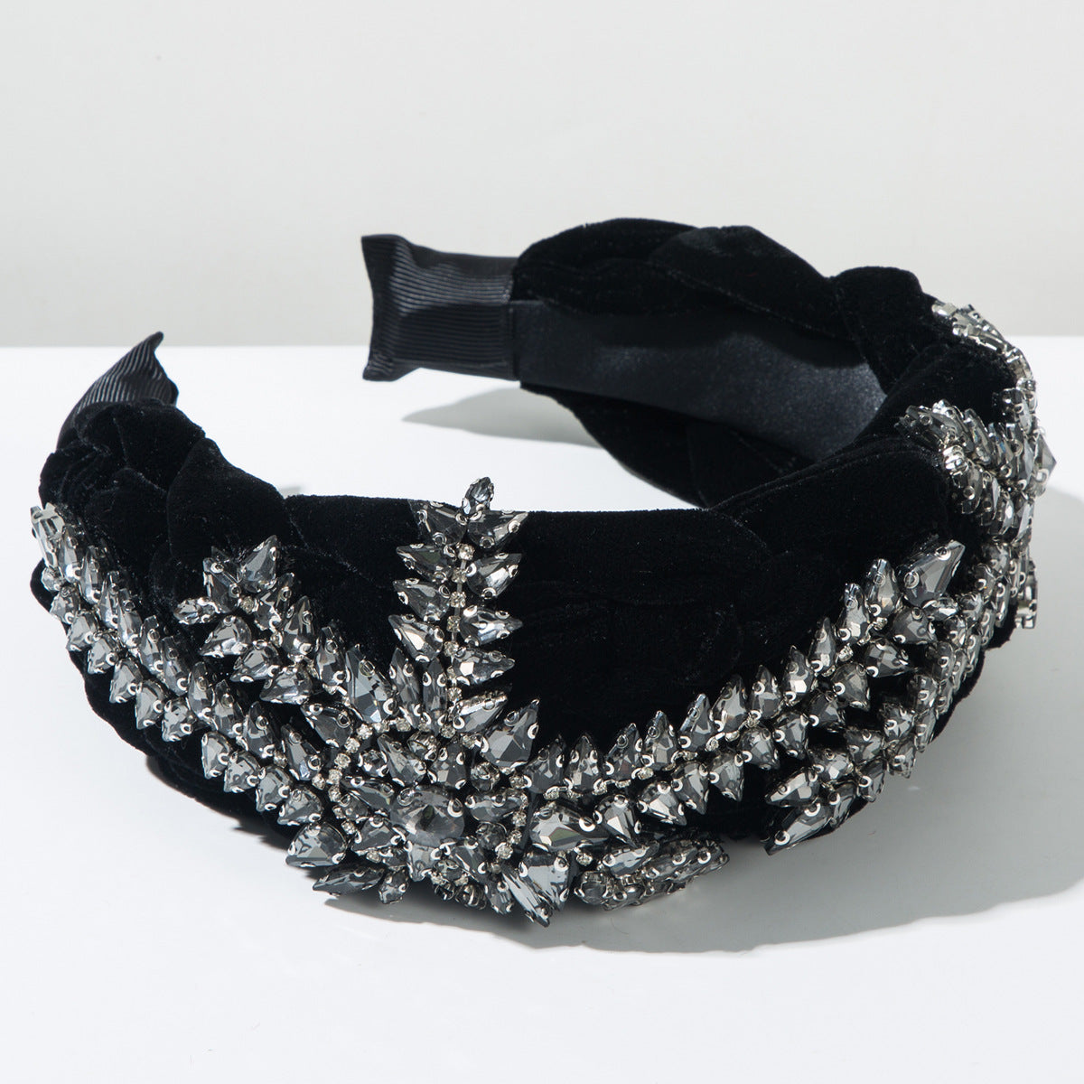 Baroque Style Twist Jewelry Headband For Women In Dyed Black Alloy With Rhinestones