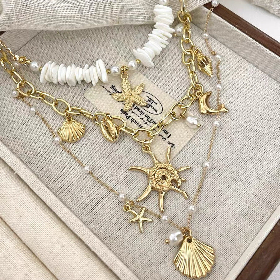 Bohemian Gold Layered Necklace For Women With Alloy Pendant Featuring Shell Inlay