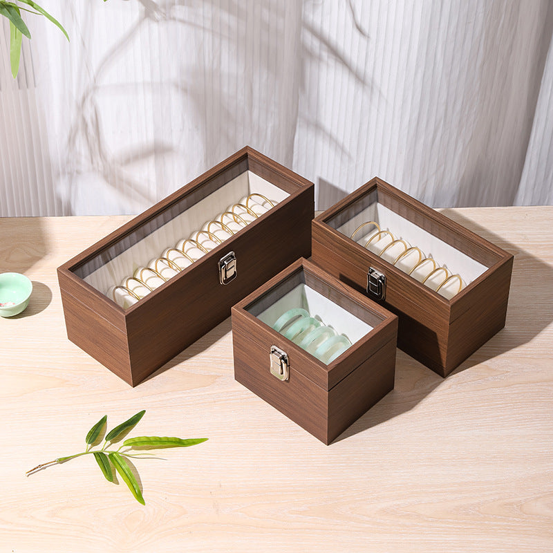 Classical Wooden Jewelry Box With Elegant Design, Perfect For Storing Rings And Necklaces