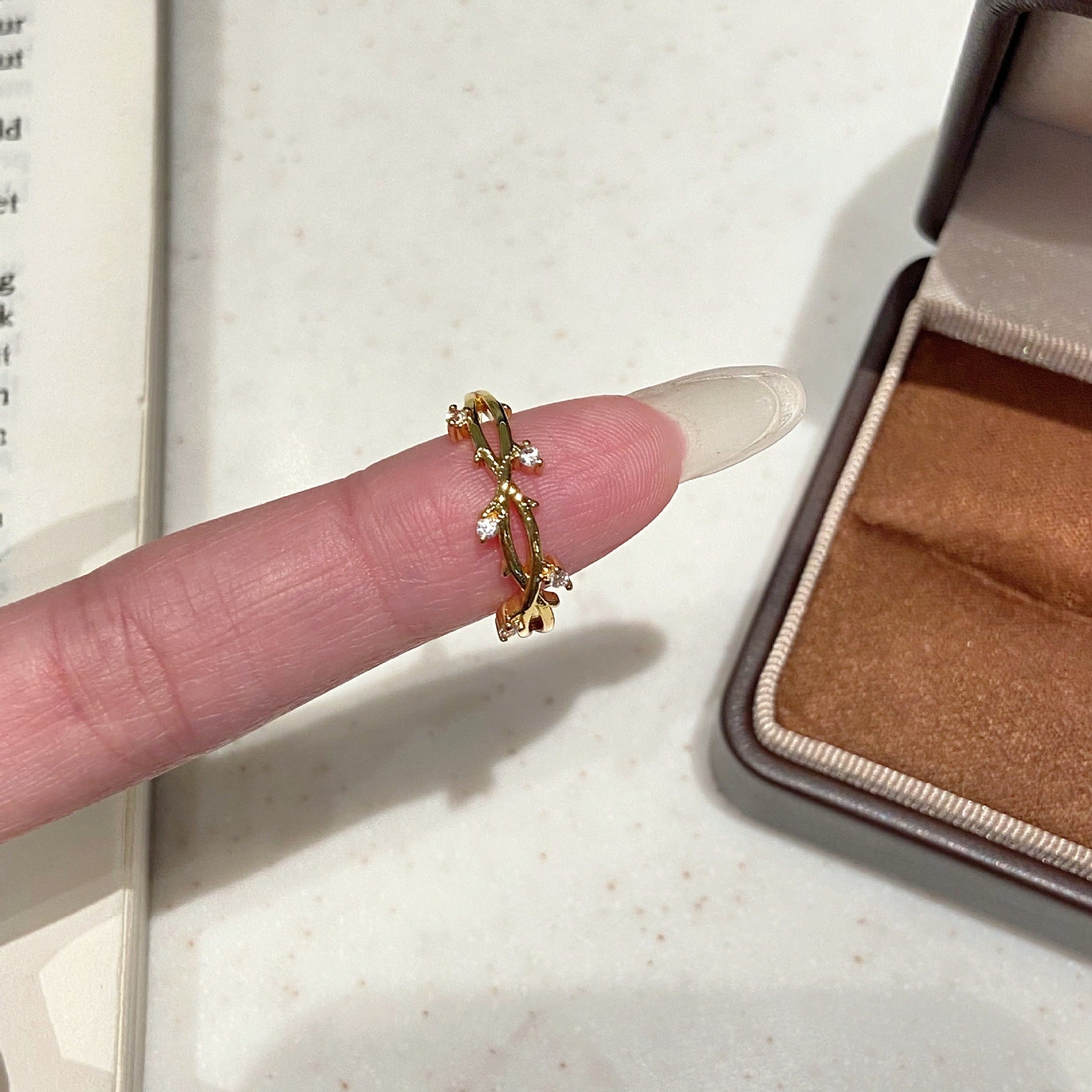 New Style Open Leaf Ring For Women In Electroplated Copper With Zircon Inlay