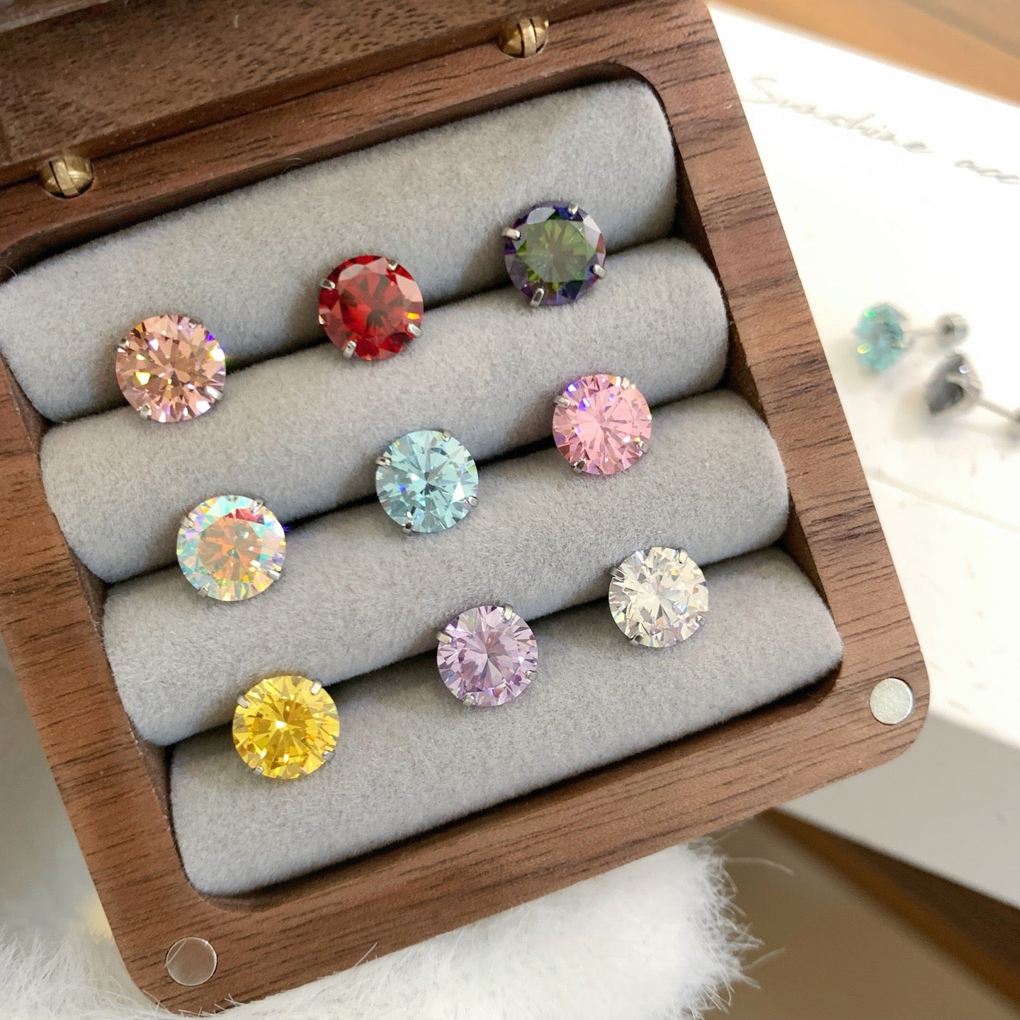 Geometric New Style Stud Earrings For Women, Waterproof Non Tarnish Alloy With Zircon Inlay, 0.03µm-0.05µm Coating Thickness