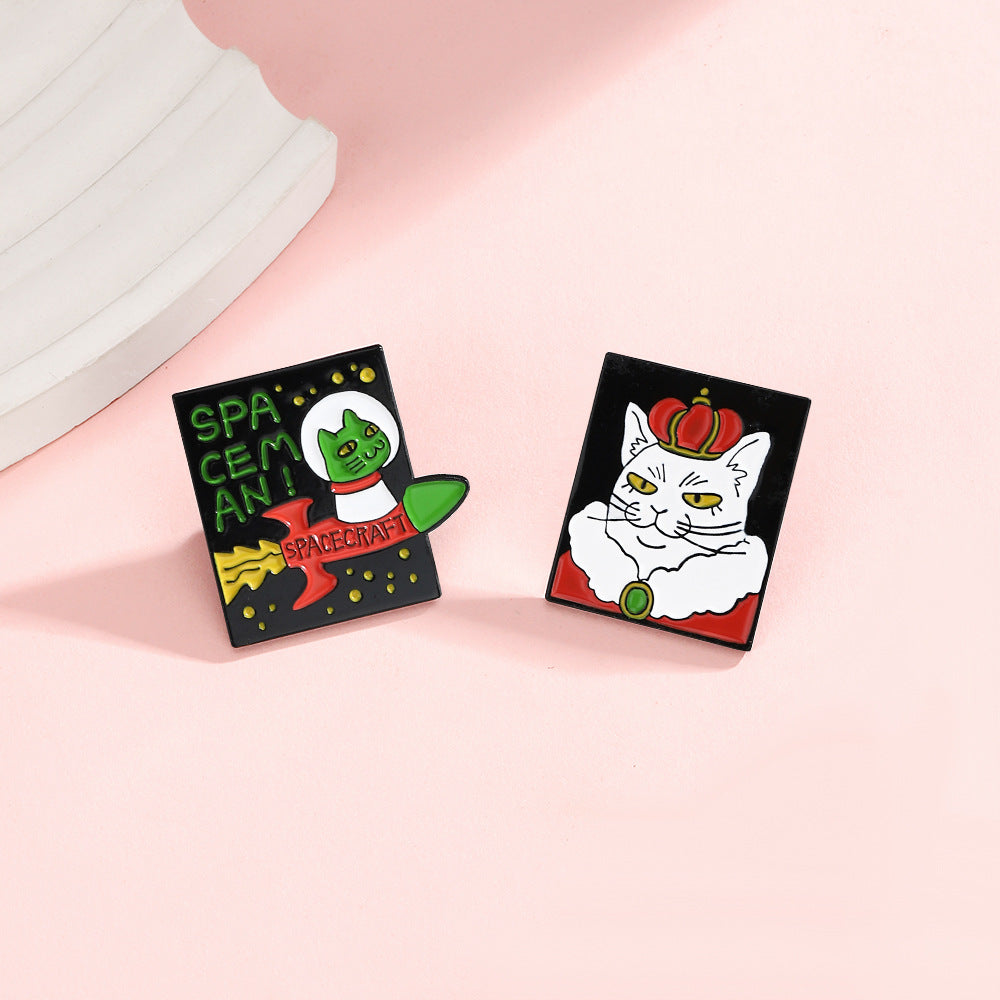 Cat Pin In Green Alloy Featuring Stoving Varnish Craftsmanship