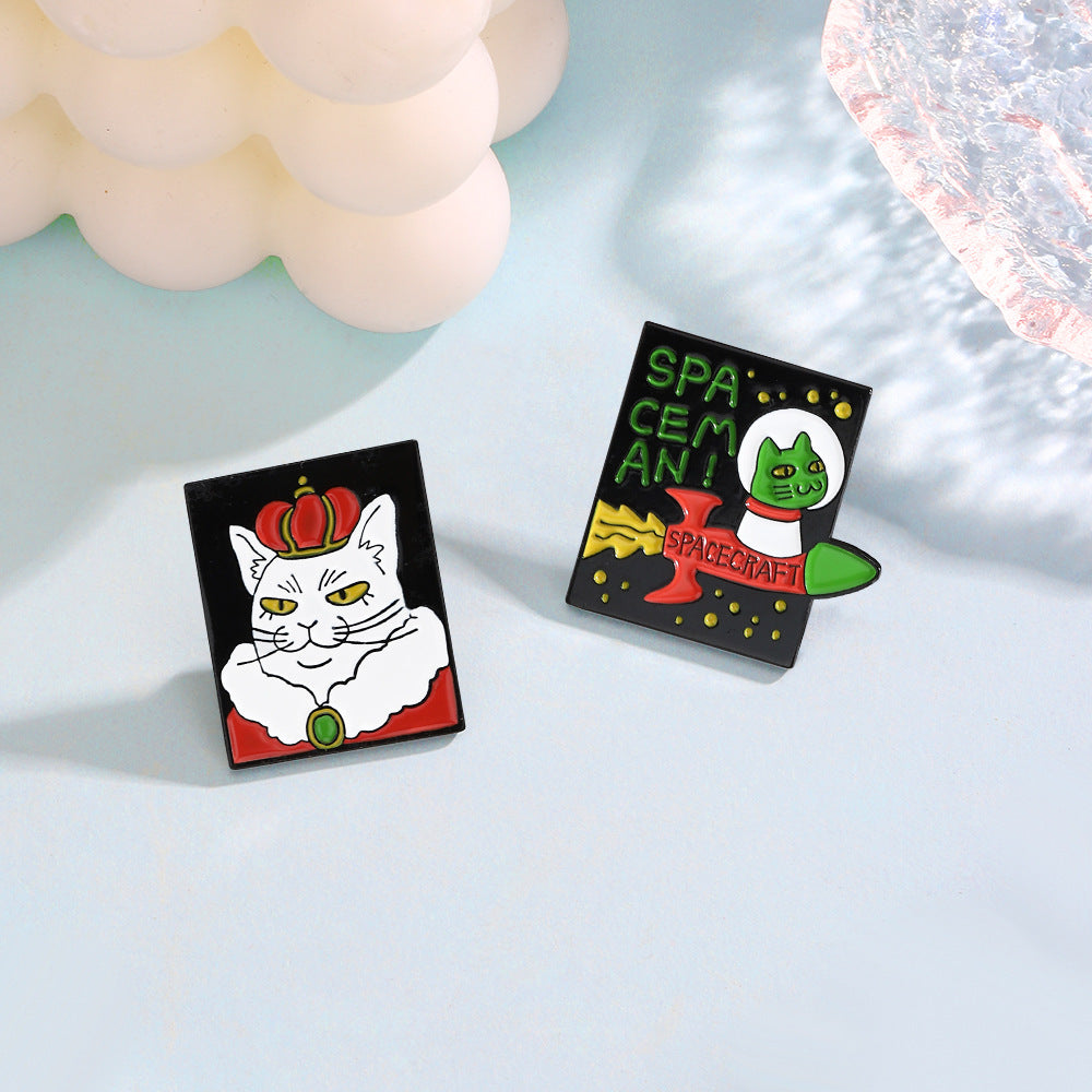 Cat Pin In Green Alloy Featuring Stoving Varnish Craftsmanship