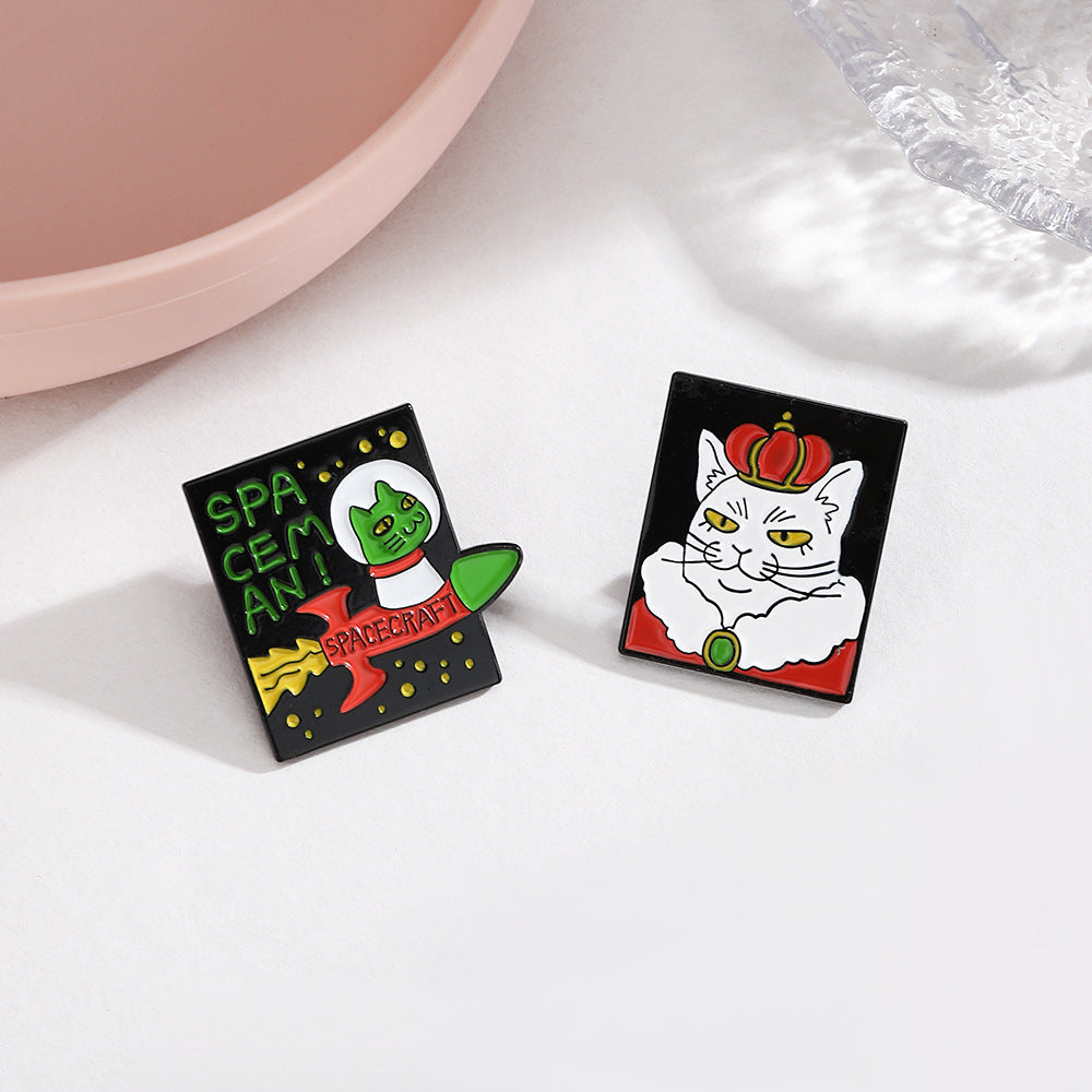 Cat Pin In Green Alloy Featuring Stoving Varnish Craftsmanship