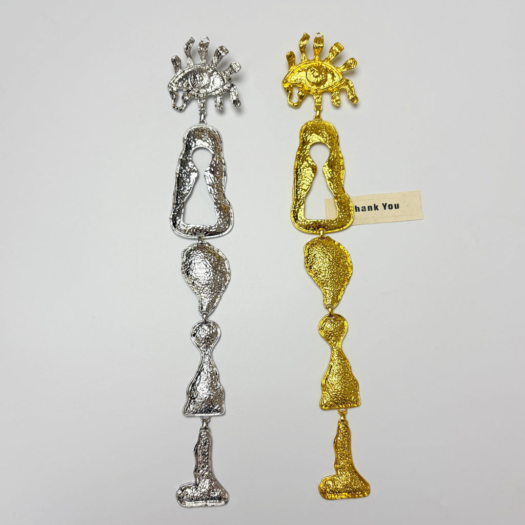 Gold Zinc Alloy Pin Featuring Electroplated Craftsmanship