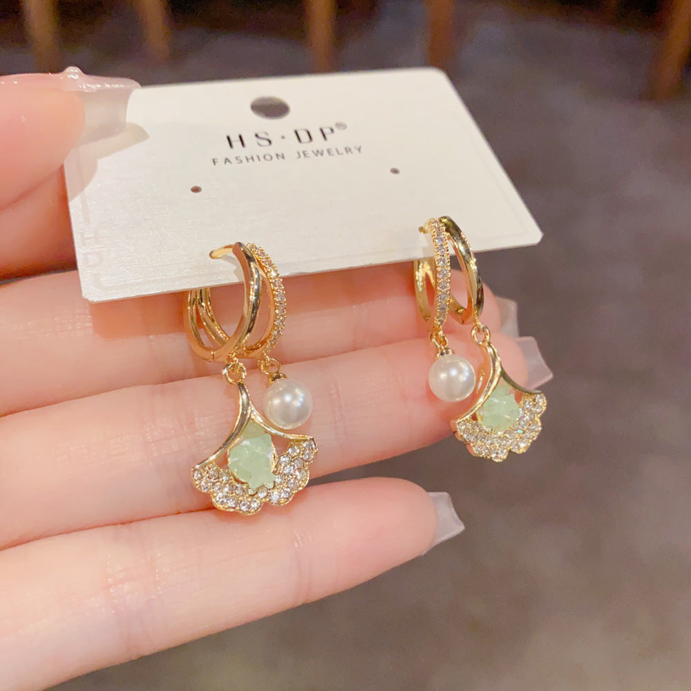 Ginkgo Leaf Drop Earrings For Women With Copper Ear Pins, Electroplated And Real Gold Plated Featuring Artificial Pearl Inlay