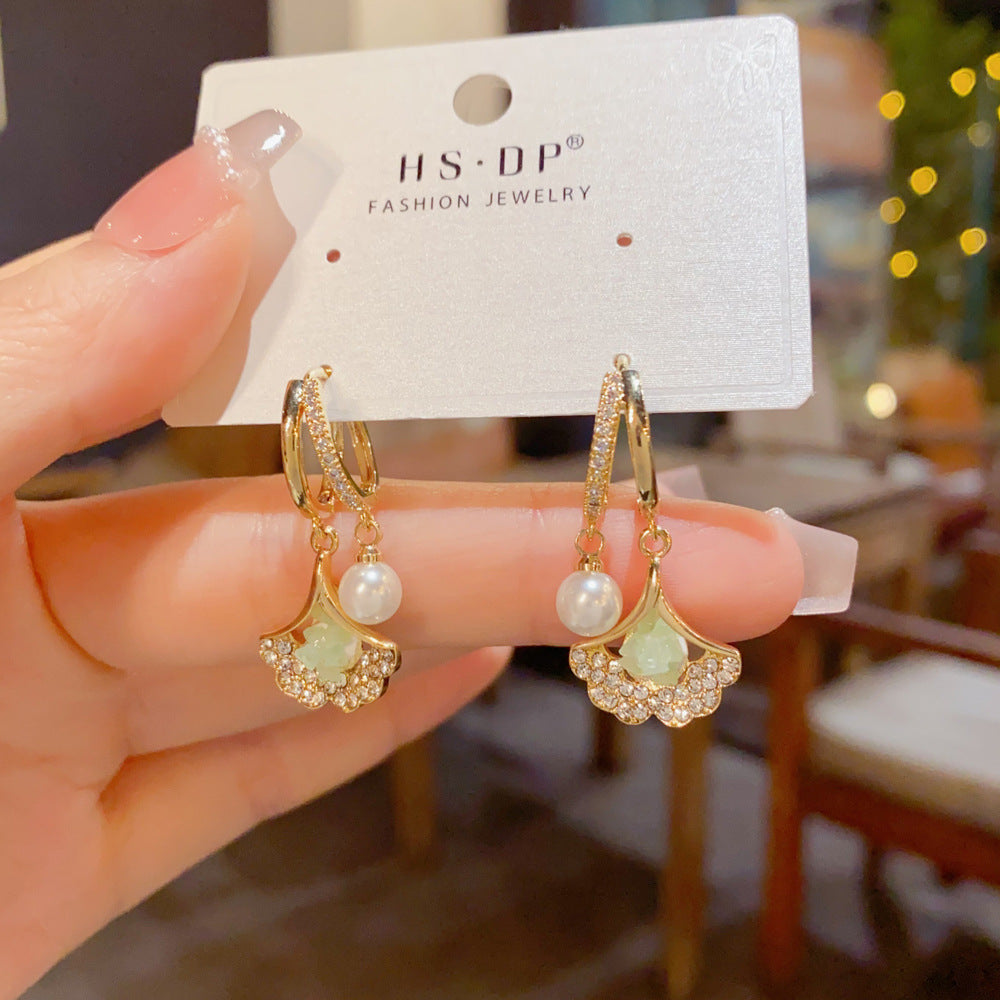 Ginkgo Leaf Drop Earrings For Women With Copper Ear Pins, Electroplated And Real Gold Plated Featuring Artificial Pearl Inlay