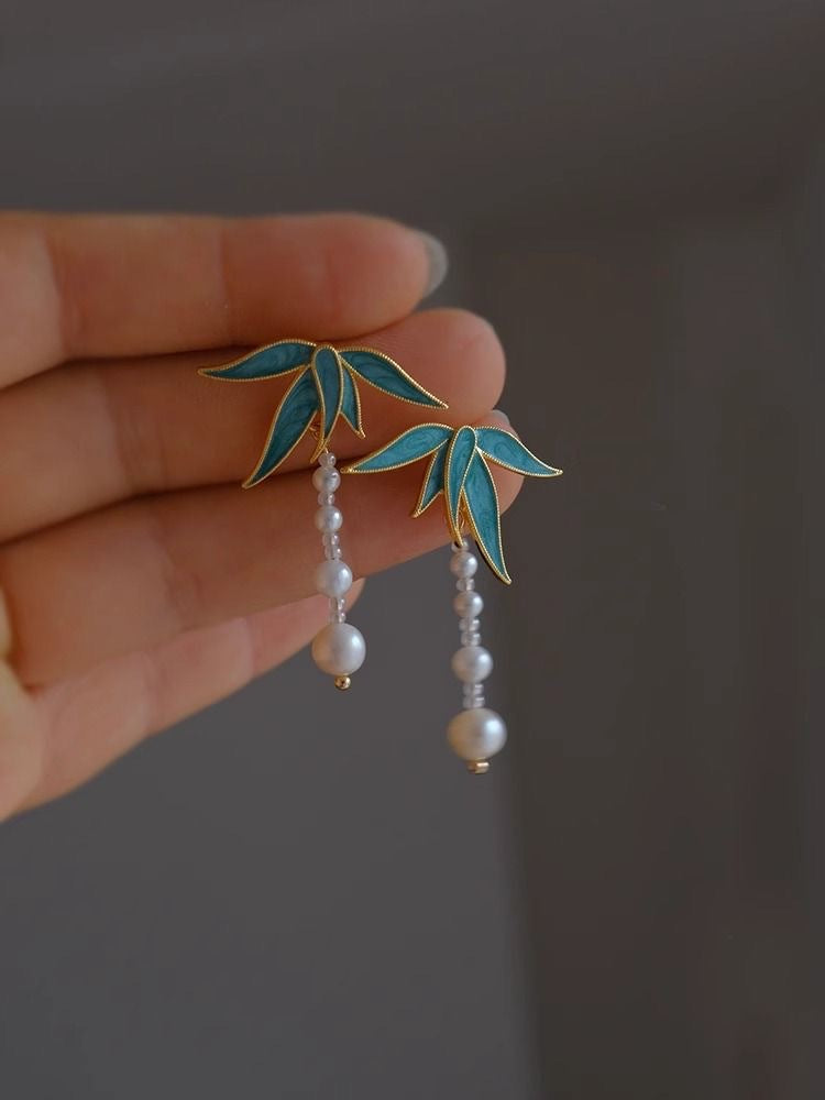 Leaves Stud Earrings For Women With Copper Posts, Electroplated Silver Plated Finish And Artificial Pearl Inlay