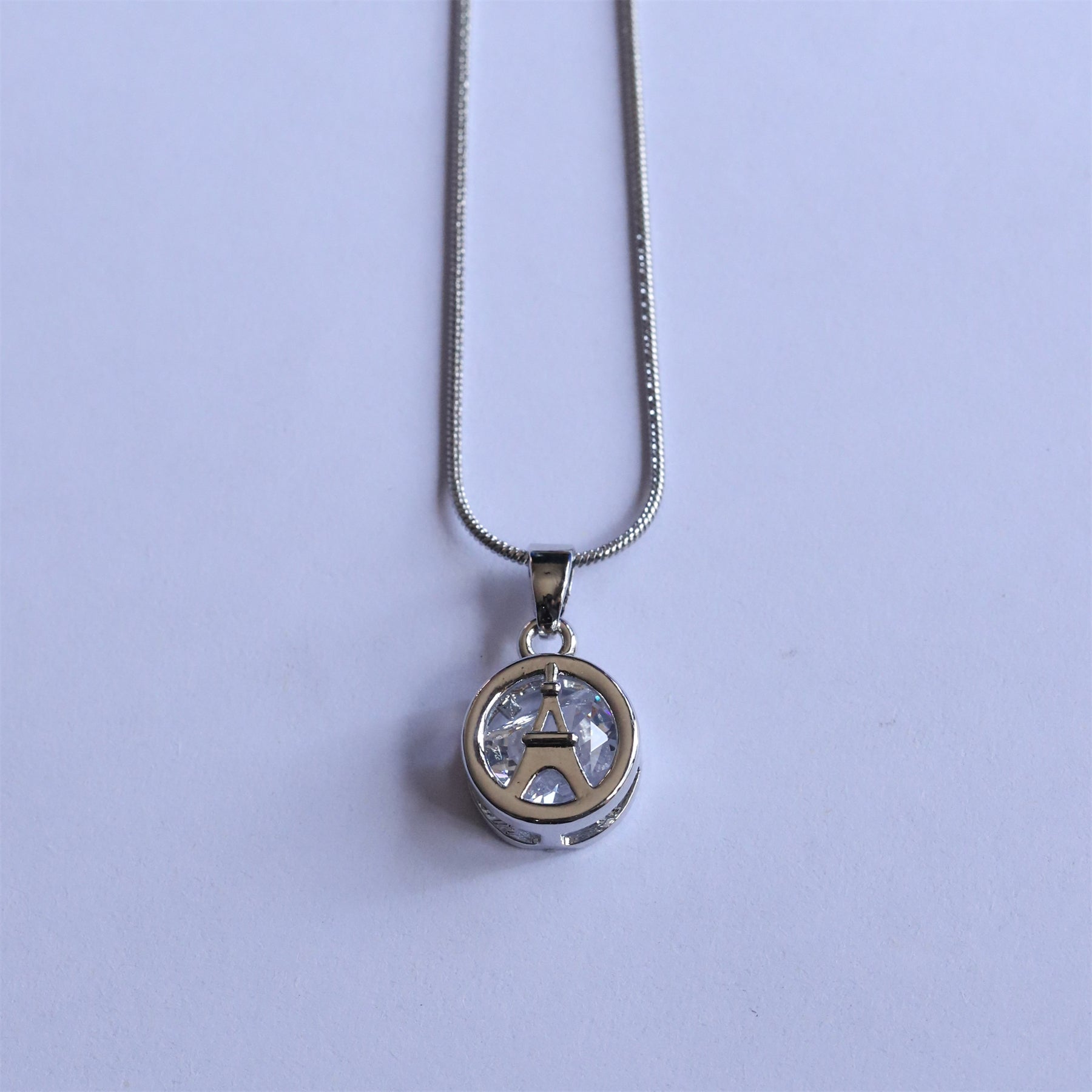 Geometric Waterproof Women's Necklace In 304 Stainless Steel With Platinum Plating, Zircon Inlay, Box Chain