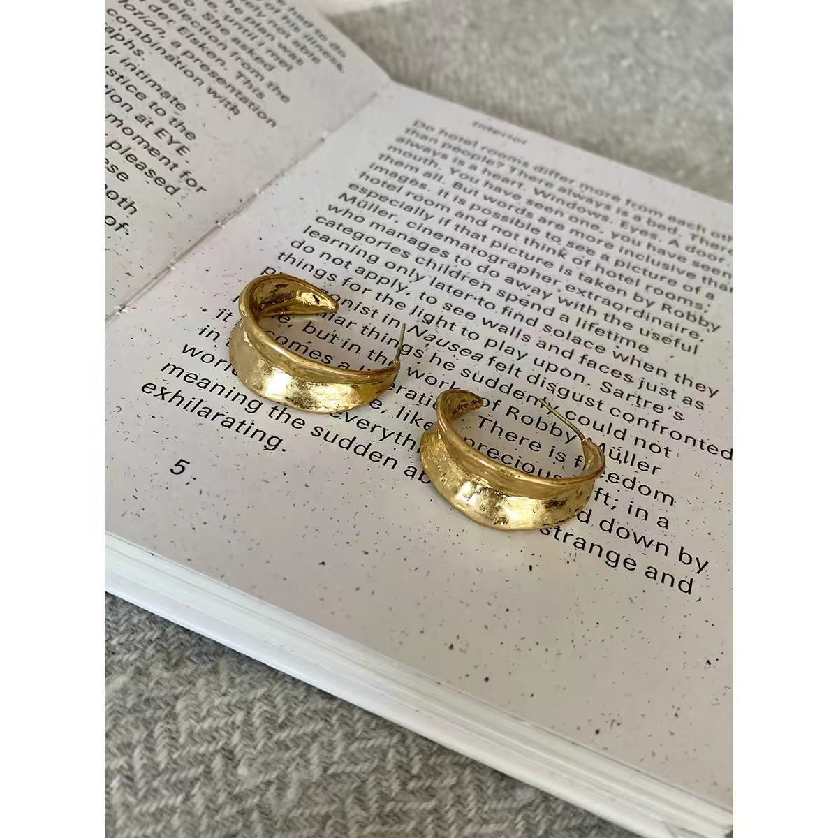 Handmade Gold Leaves Earrings For Women With Copper Ear Pins, Alloy Material