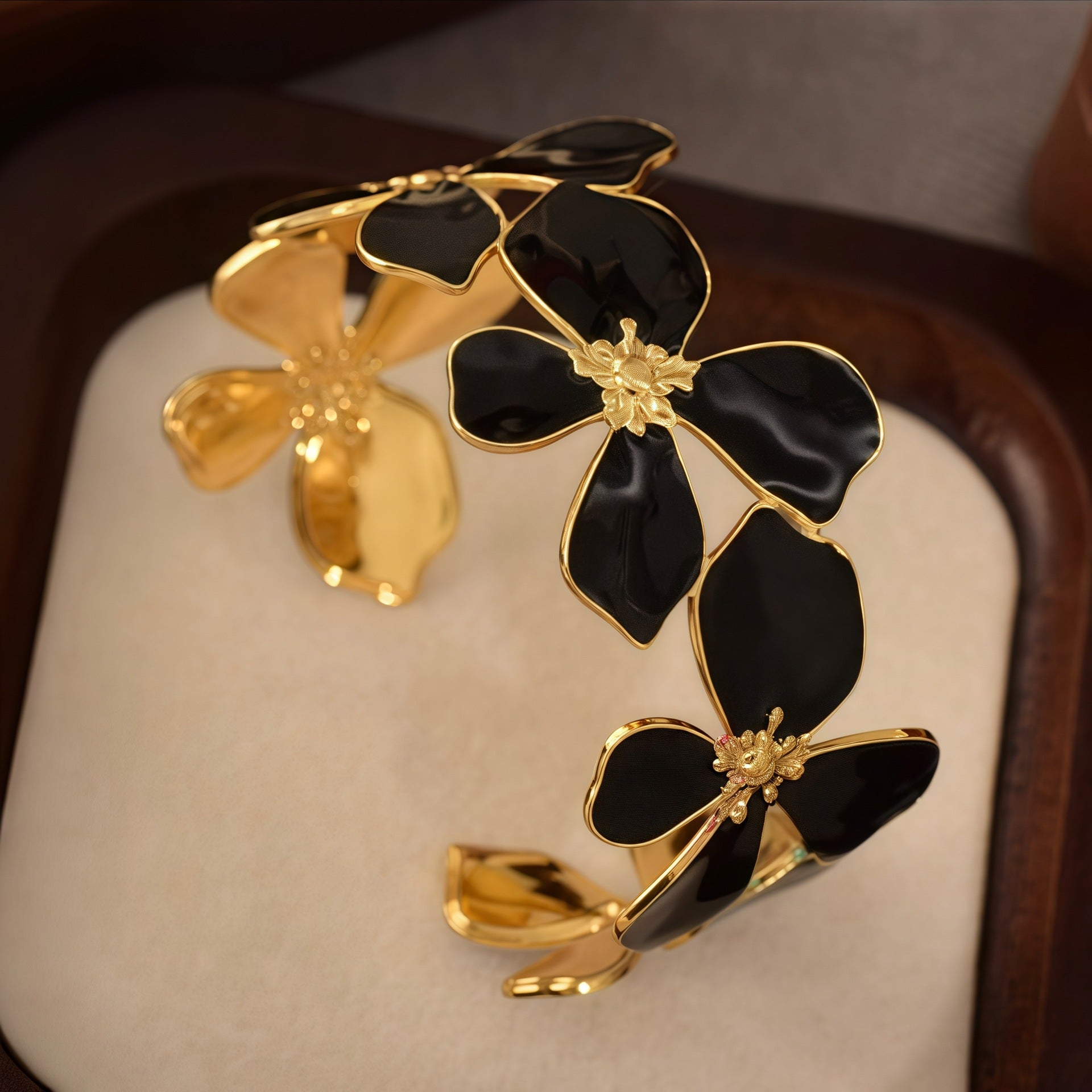 Lucky Heart Enamel Bangle For Women In 304 Stainless Steel With Golden Plated Electroplated Finish And 0.03µm-0.05µm Coating Thickness