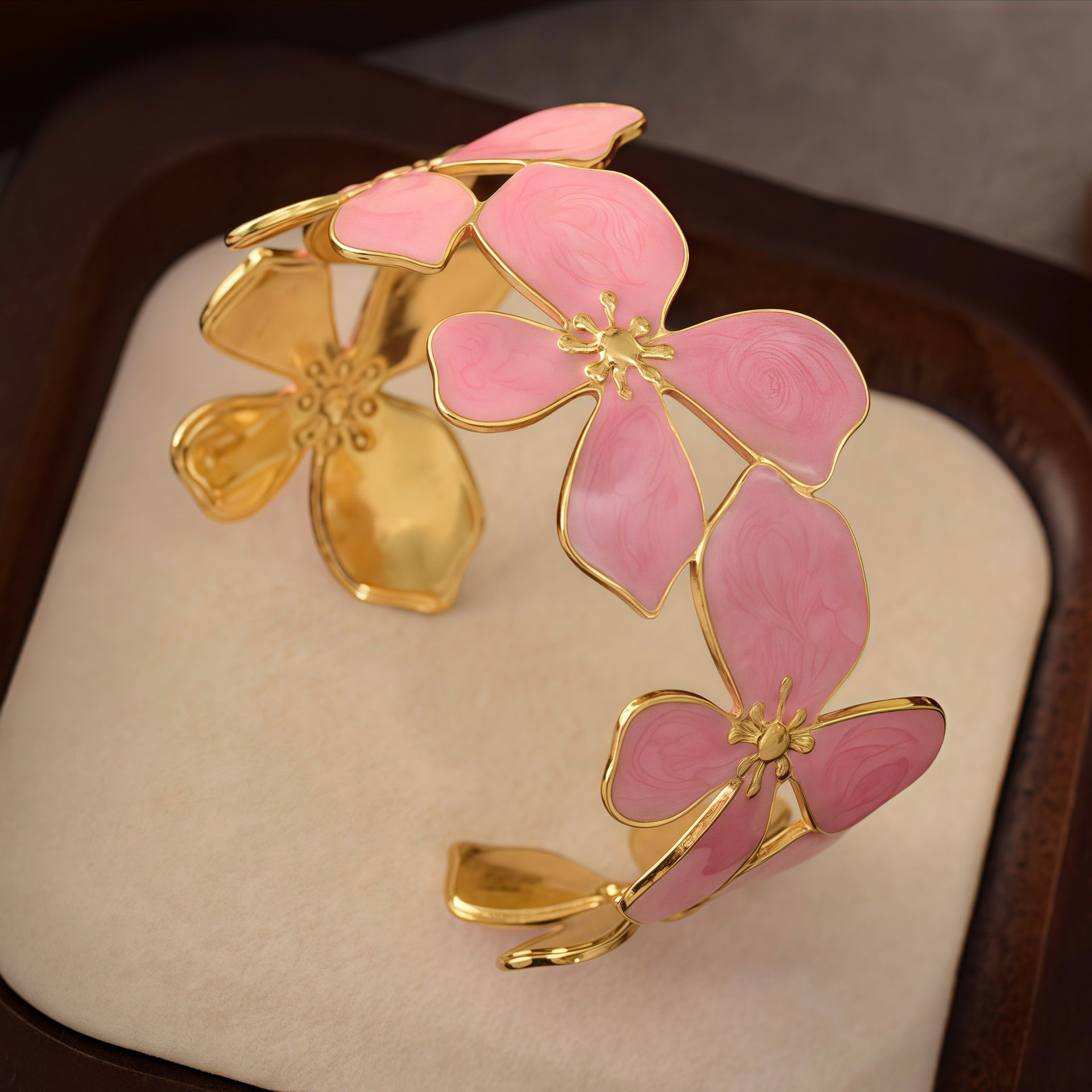 Lucky Heart Enamel Bangle For Women In 304 Stainless Steel With Golden Plated Electroplated Finish And 0.03µm-0.05µm Coating Thickness