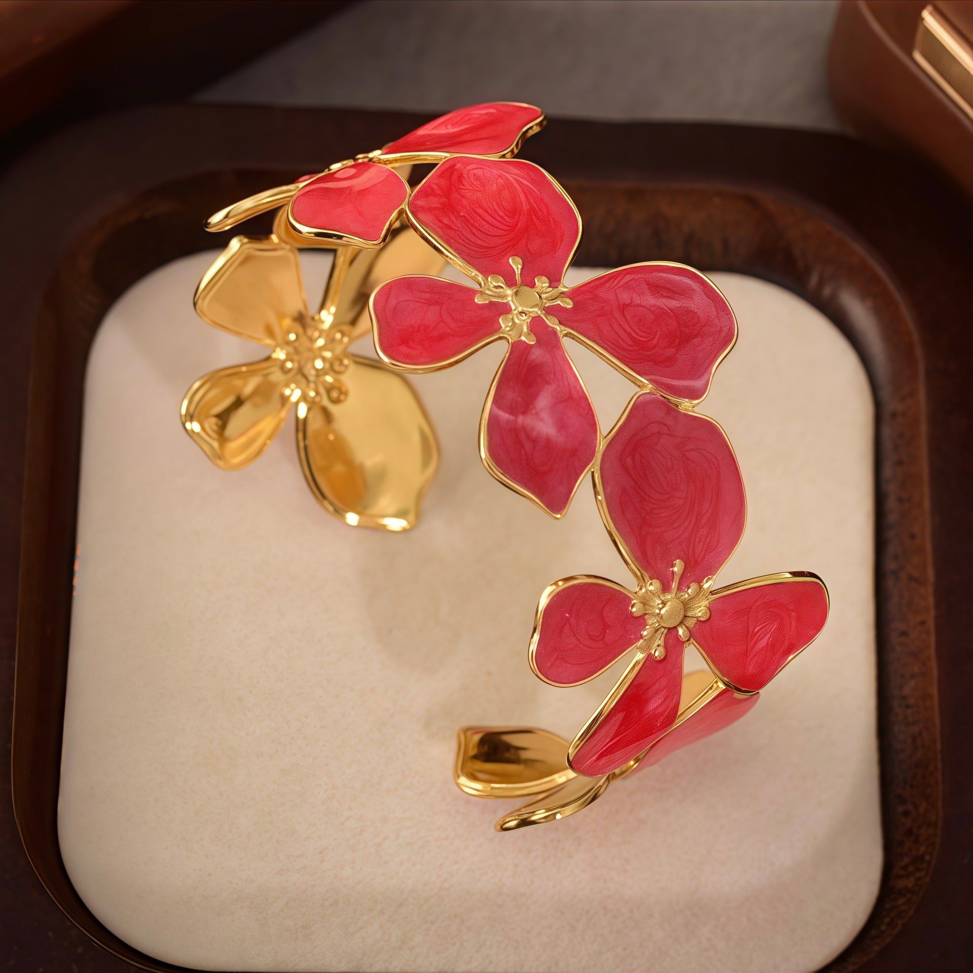 Lucky Heart Enamel Bangle For Women In 304 Stainless Steel With Golden Plated Electroplated Finish And 0.03µm-0.05µm Coating Thickness
