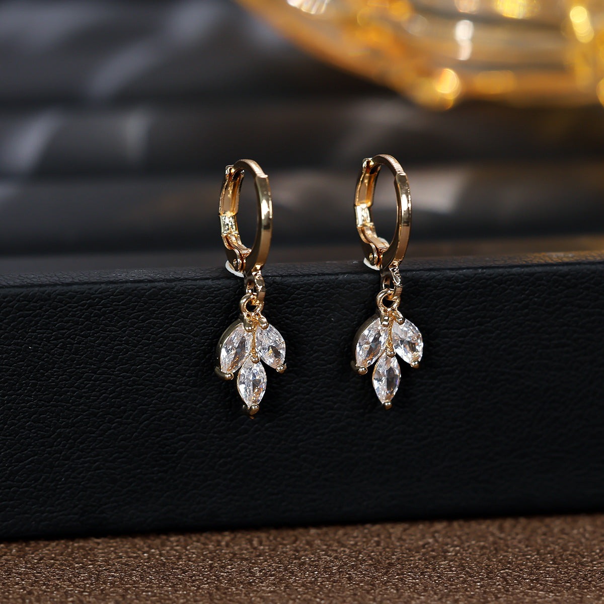 Elegant Leaves Earrings For Women With Copper Ear Pins And Zircon Inlay Featuring Electroplated Gold Plating