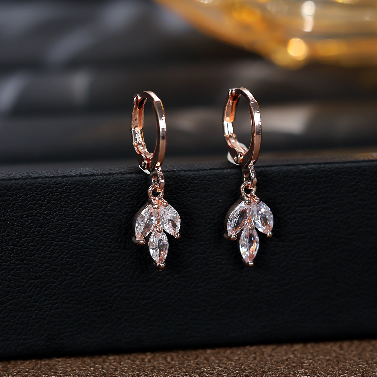 Elegant Leaves Earrings For Women With Copper Ear Pins And Zircon Inlay Featuring Electroplated Gold Plating