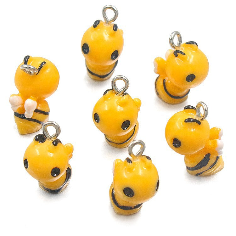 Bee Pendant Jewelry Accessory In Yellow Plastic With Printing Craft, Simple Style