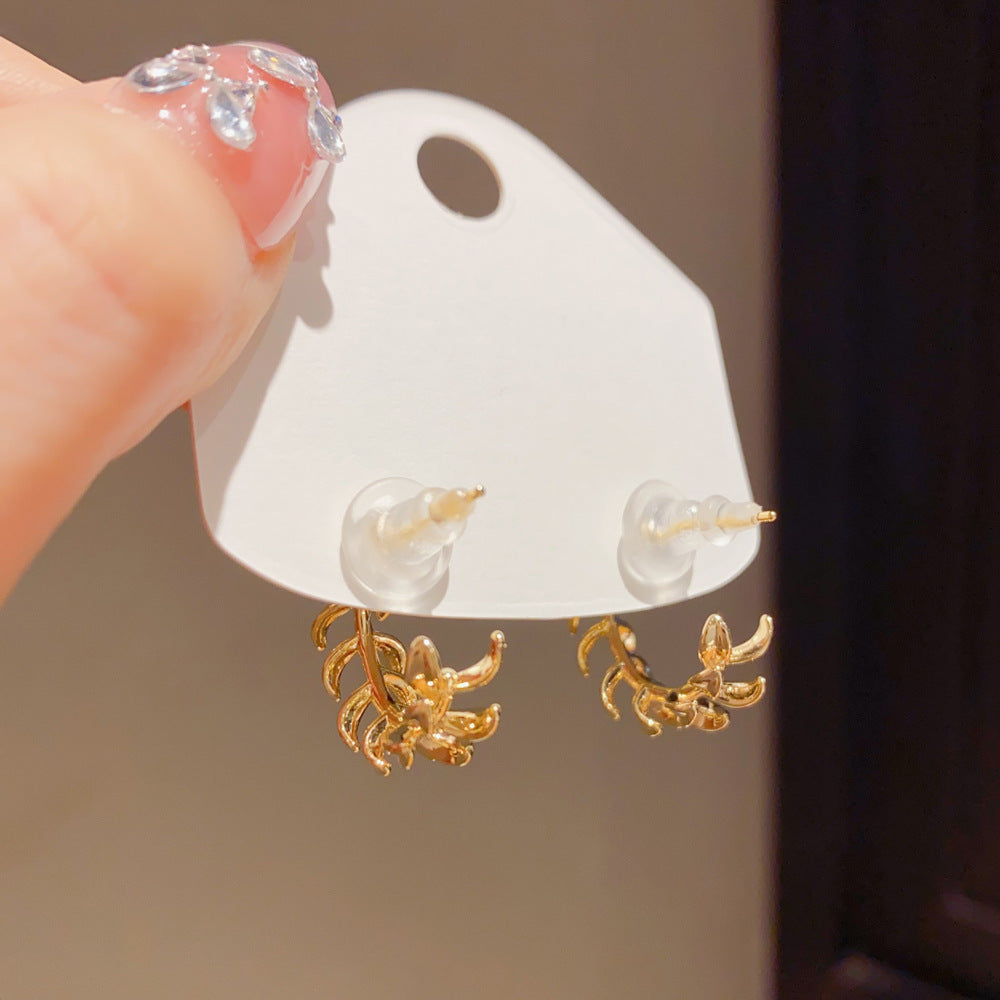 Leaf Pattern Hoop Earrings For Women In Simple Style, Made Of Copper With Real Gold Plated Posts