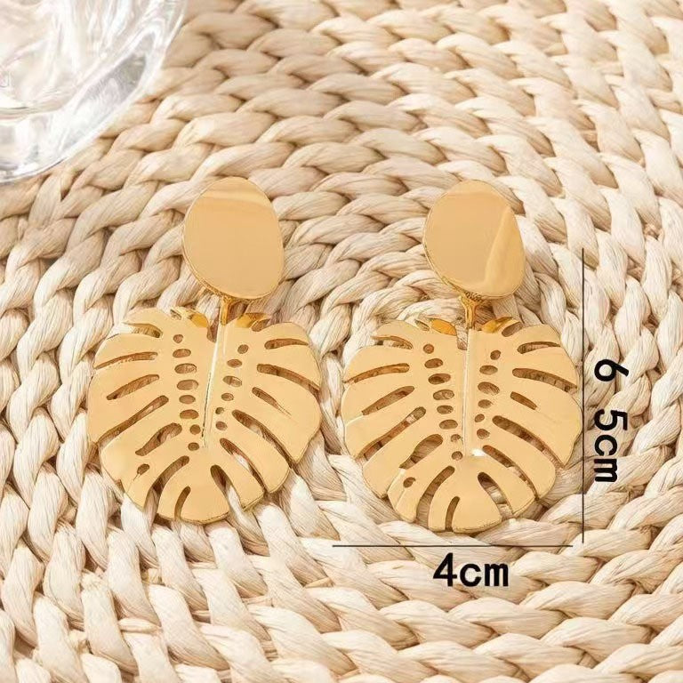 Exaggerated Leaves Stud Earrings For Women With Alloy Design And 304 Stainless Steel Ear Pins