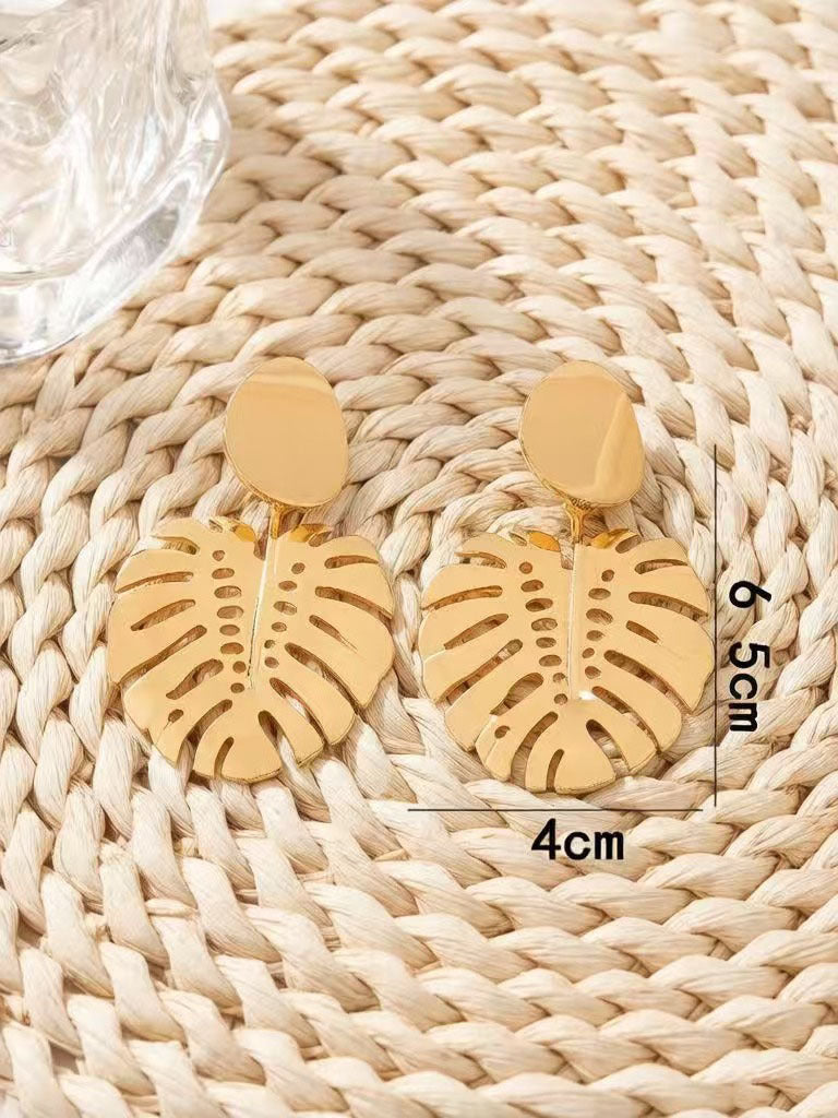 Exaggerated Leaves Stud Earrings For Women With Alloy Design And 304 Stainless Steel Ear Pins